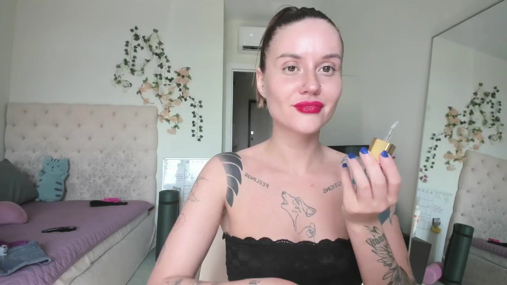 CUTEEE video thumbnail