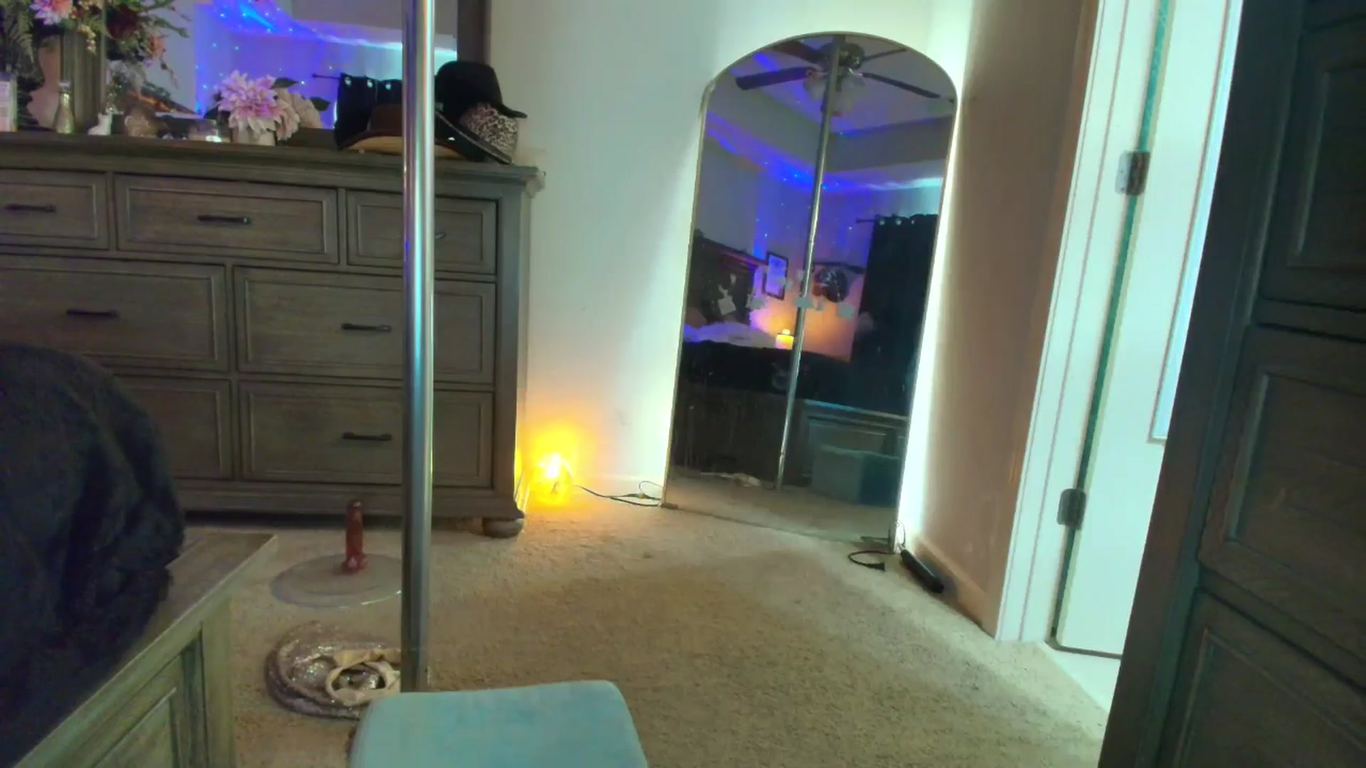 PoleBunnyXxx video thumbnail