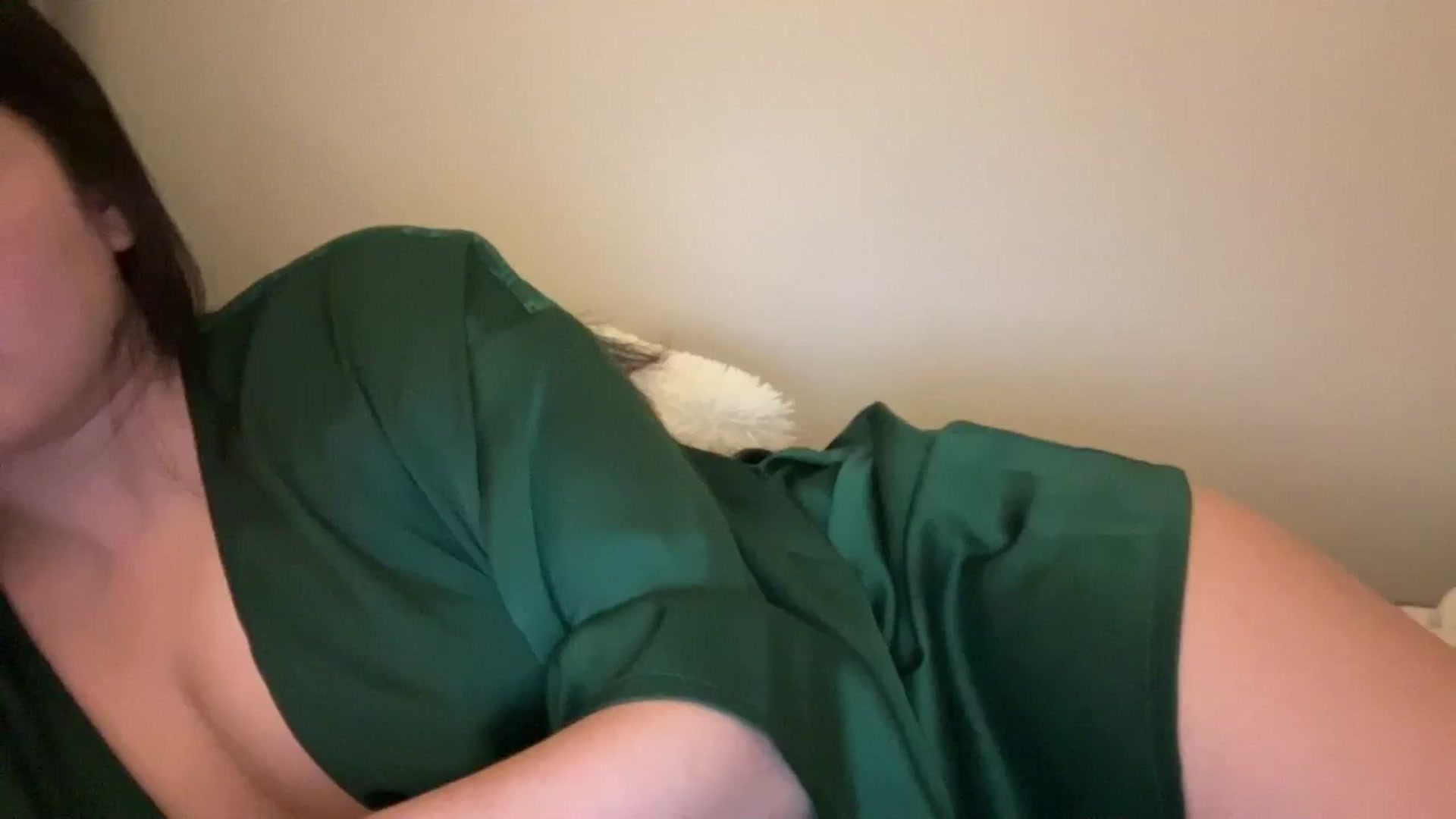 MsAkira video thumbnail