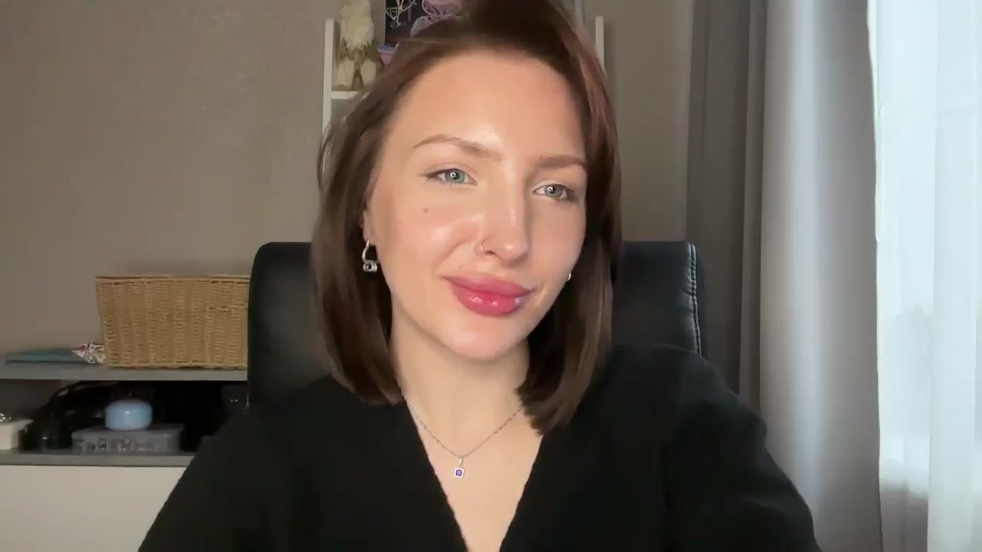 Di_Pearl video thumbnail