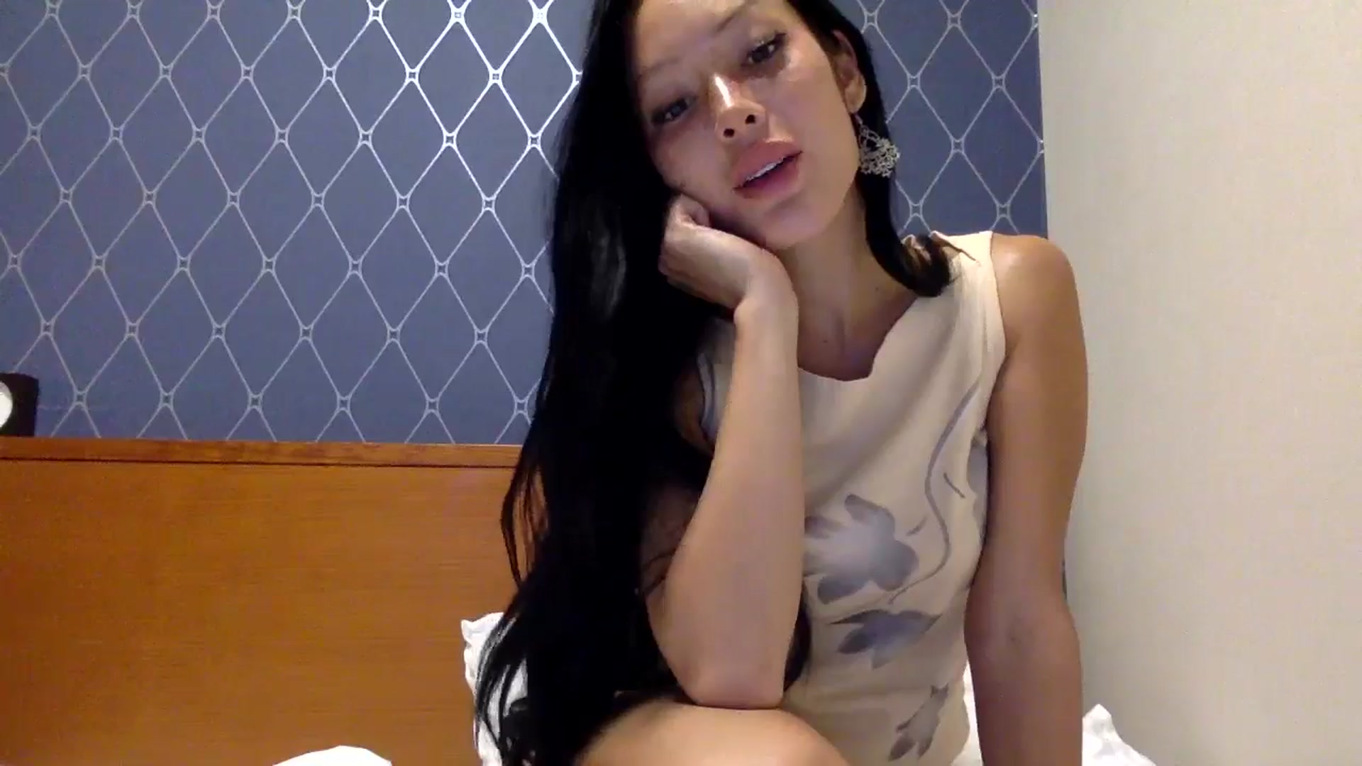Miss_emiko video thumbnail