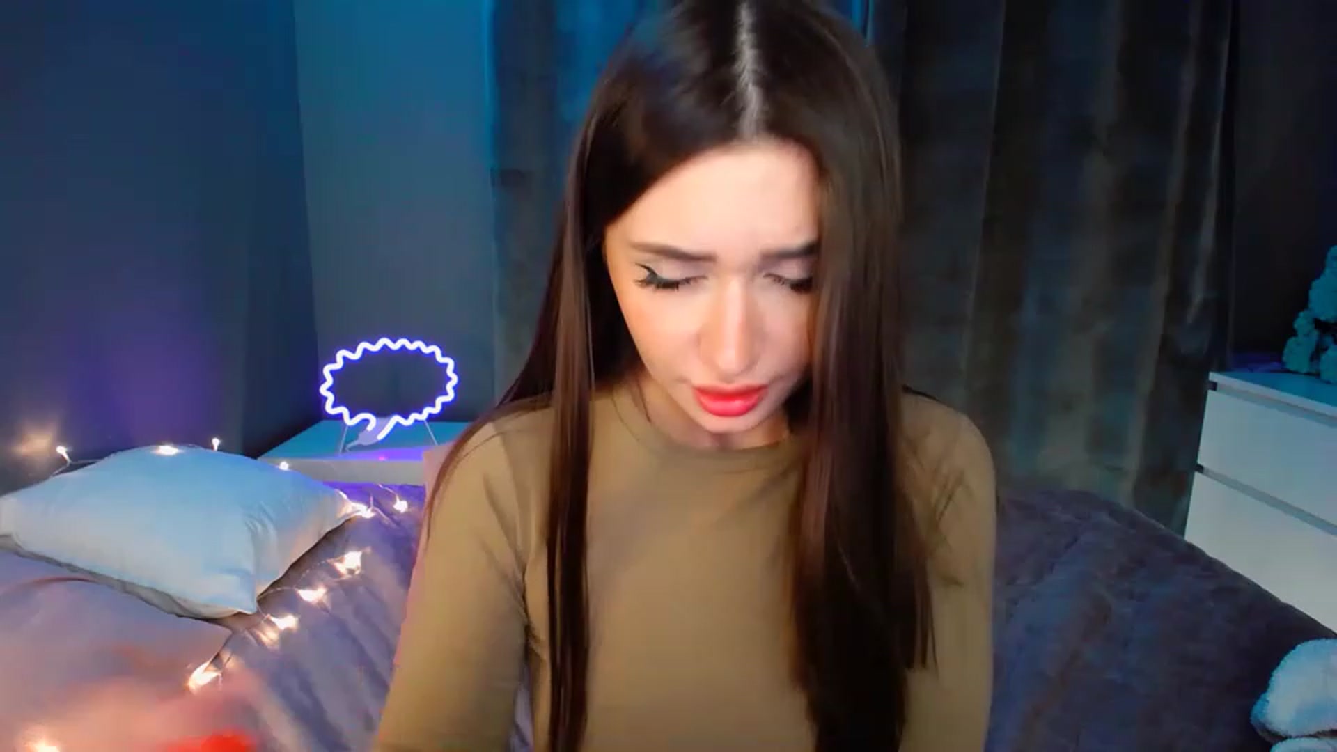 DollGlamourr video thumbnail
