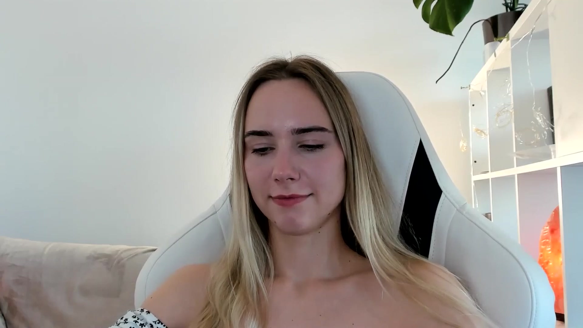 OhAlisa video thumbnail