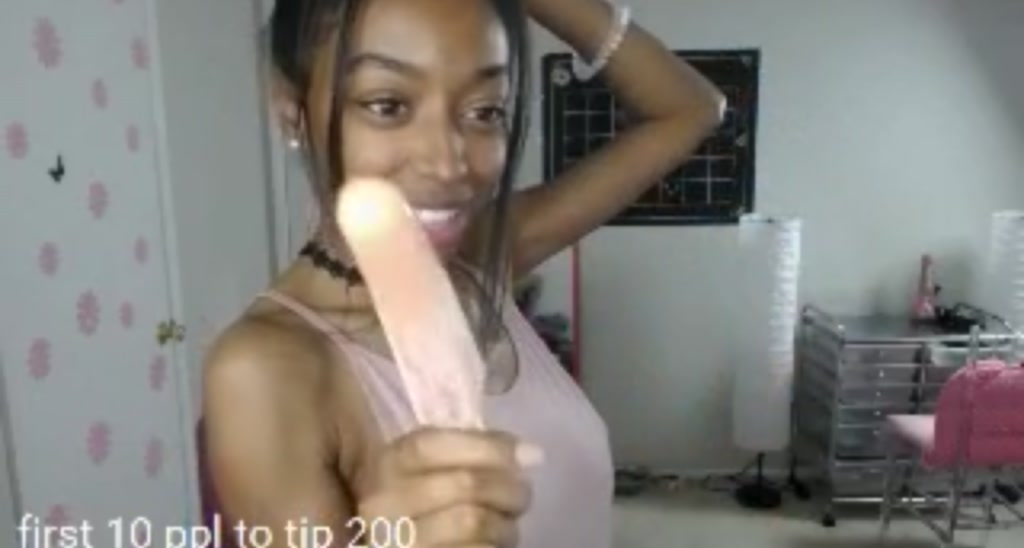 Giggleb0x video thumbnail