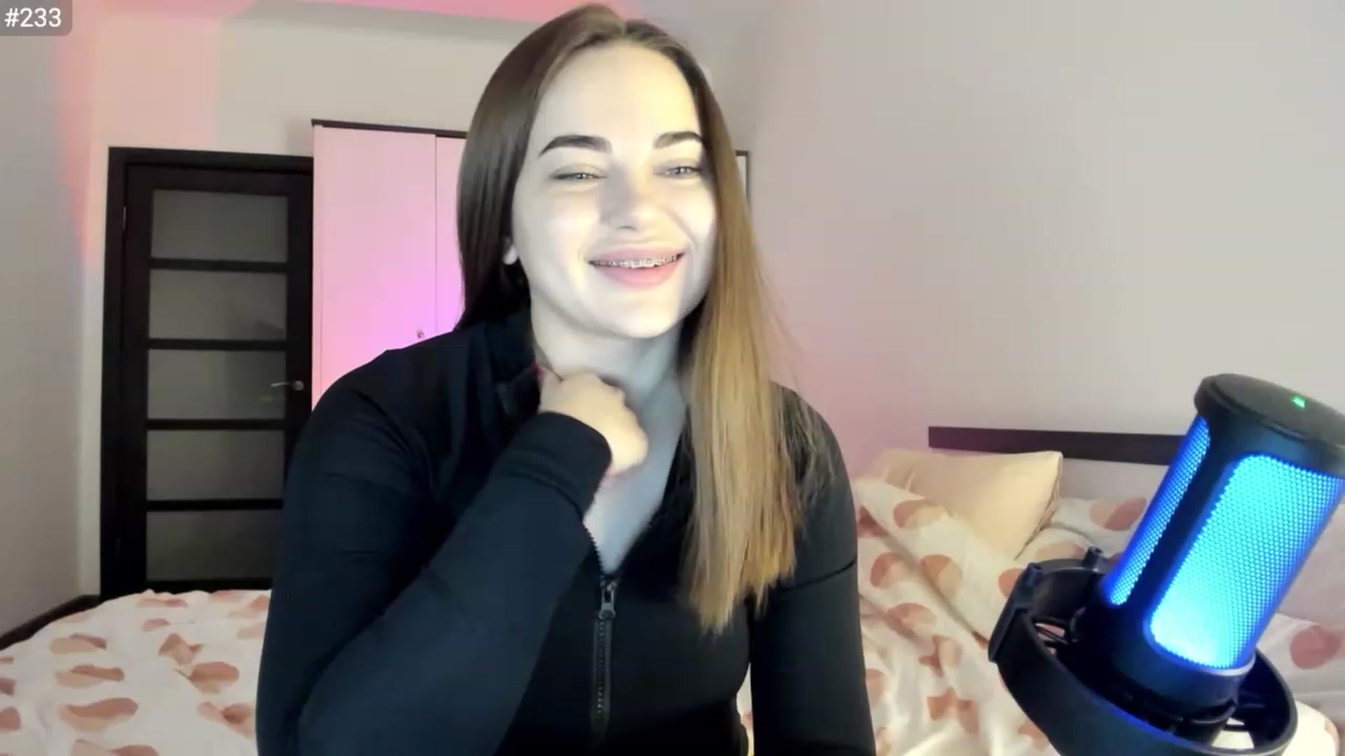 BeeTheQueen video thumbnail