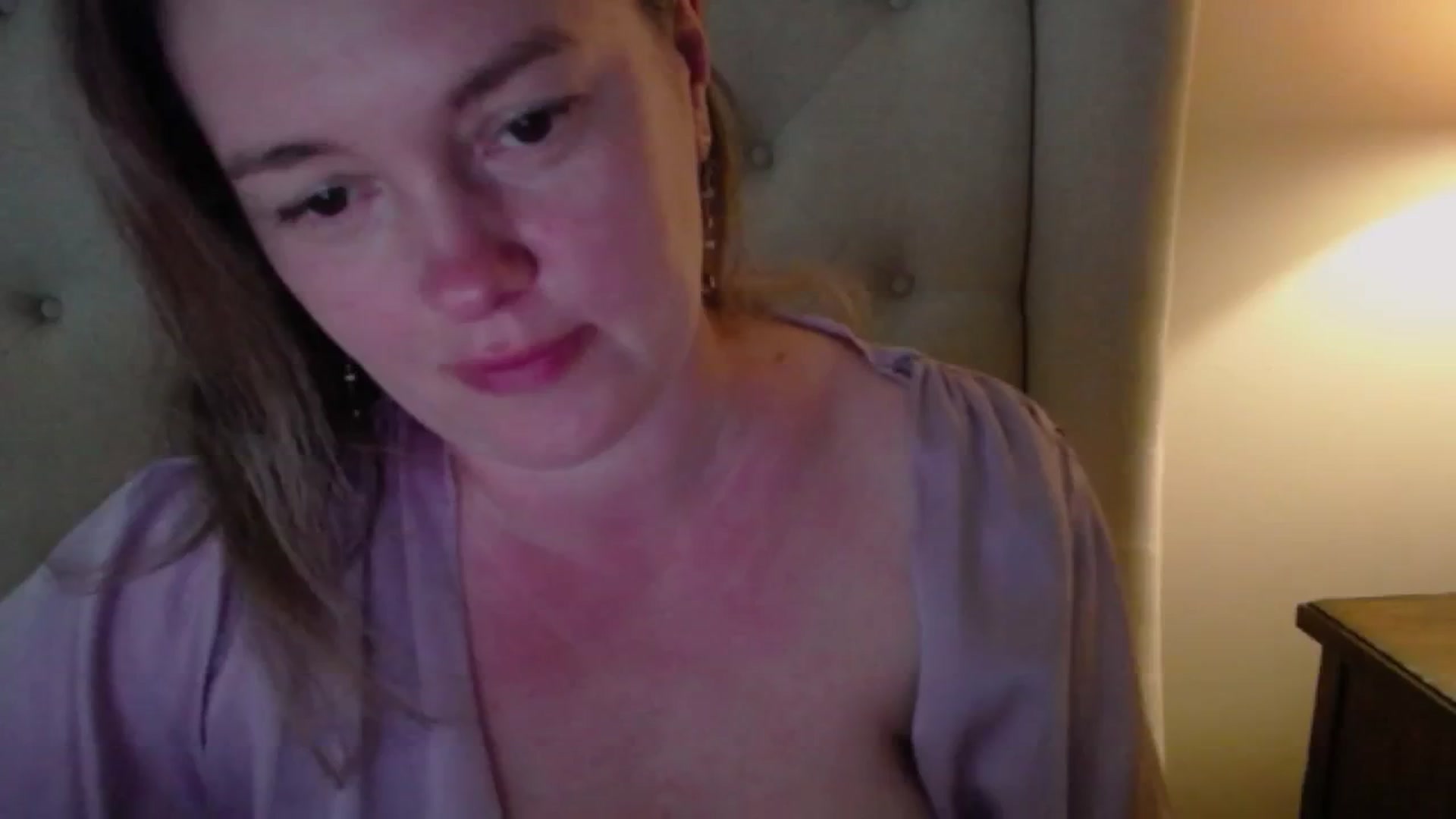 J0llye video thumbnail