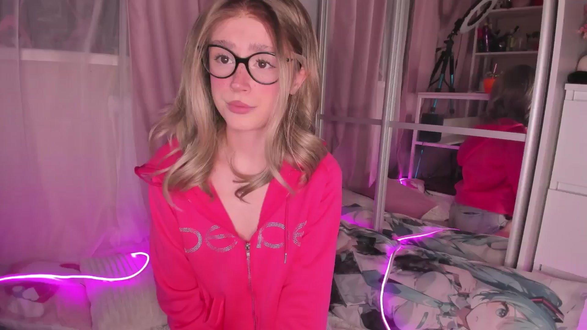 AliceXsweeT video thumbnail
