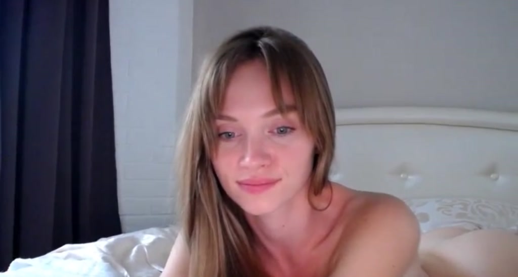 XSgirl video thumbnail