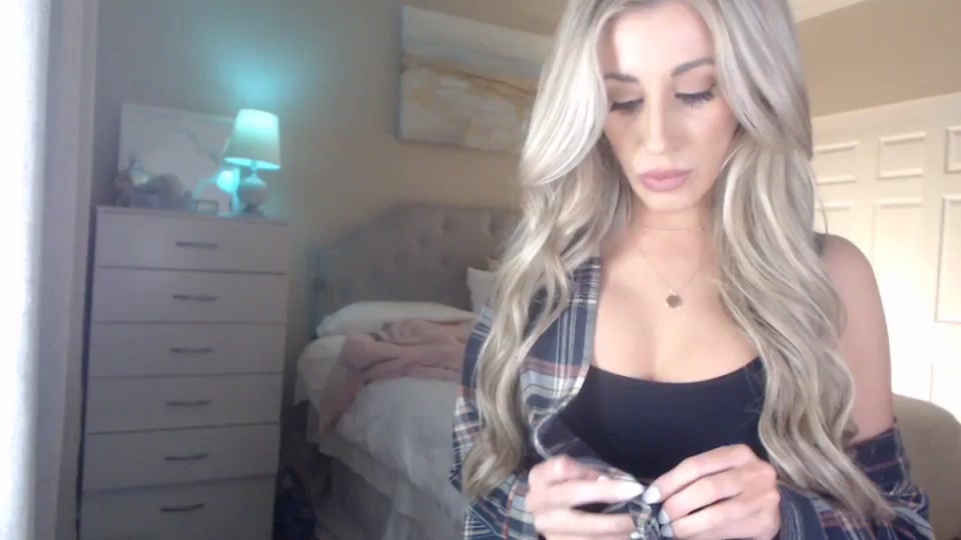 Queen_bambii video thumbnail