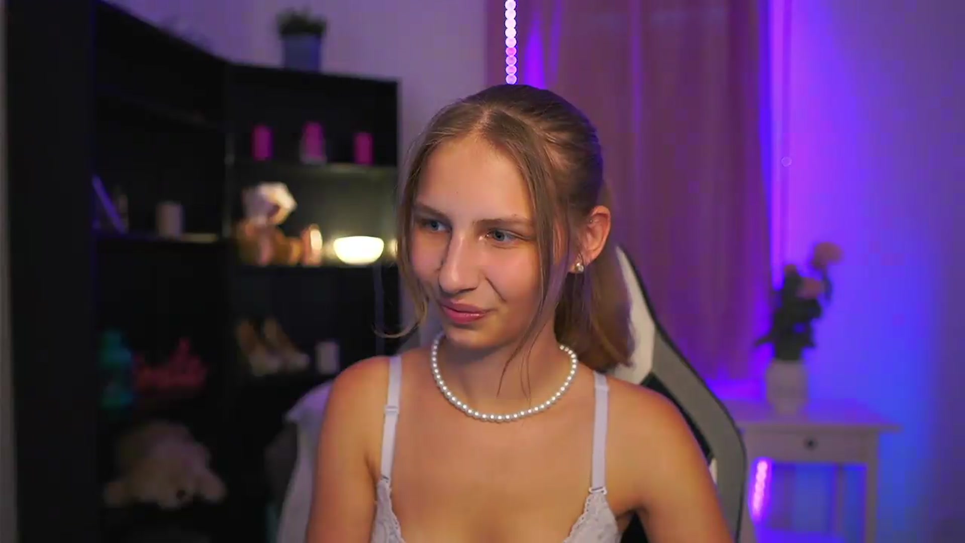 Emmie_murray video thumbnail
