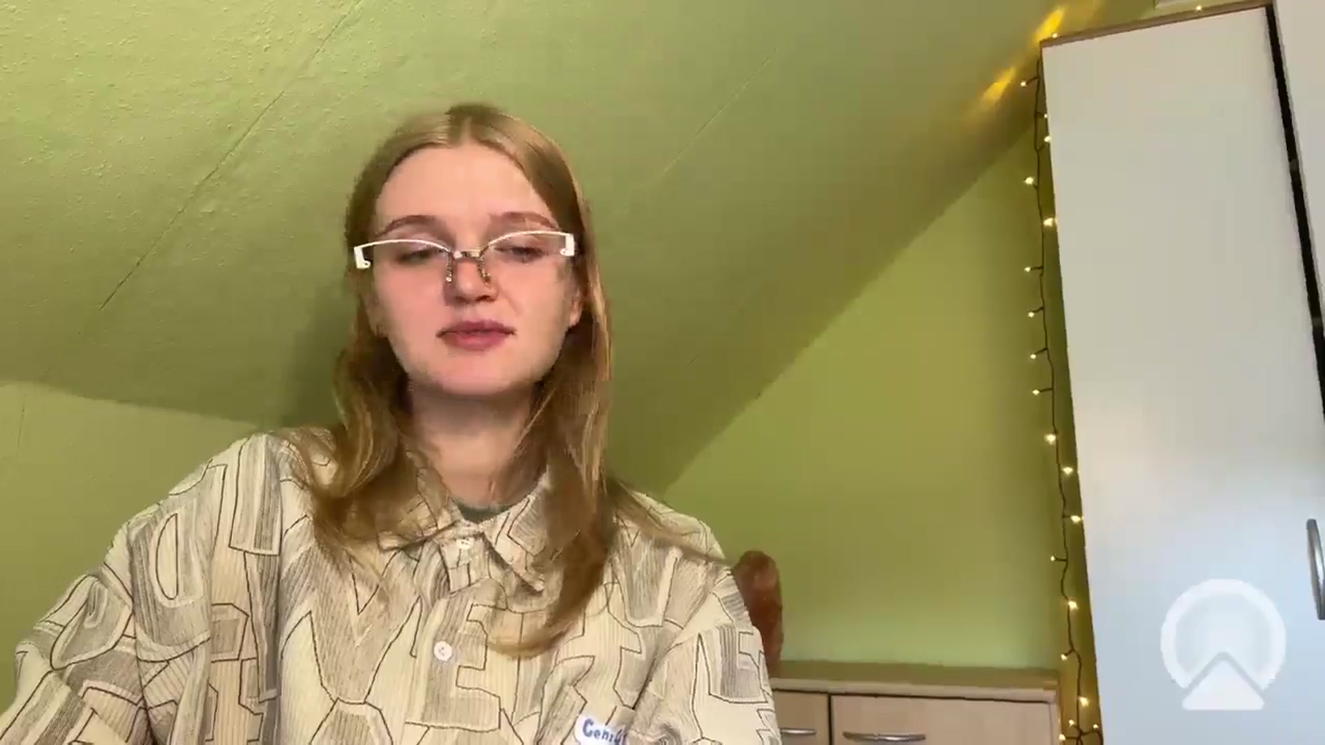 BlondeVixen_A video thumbnail