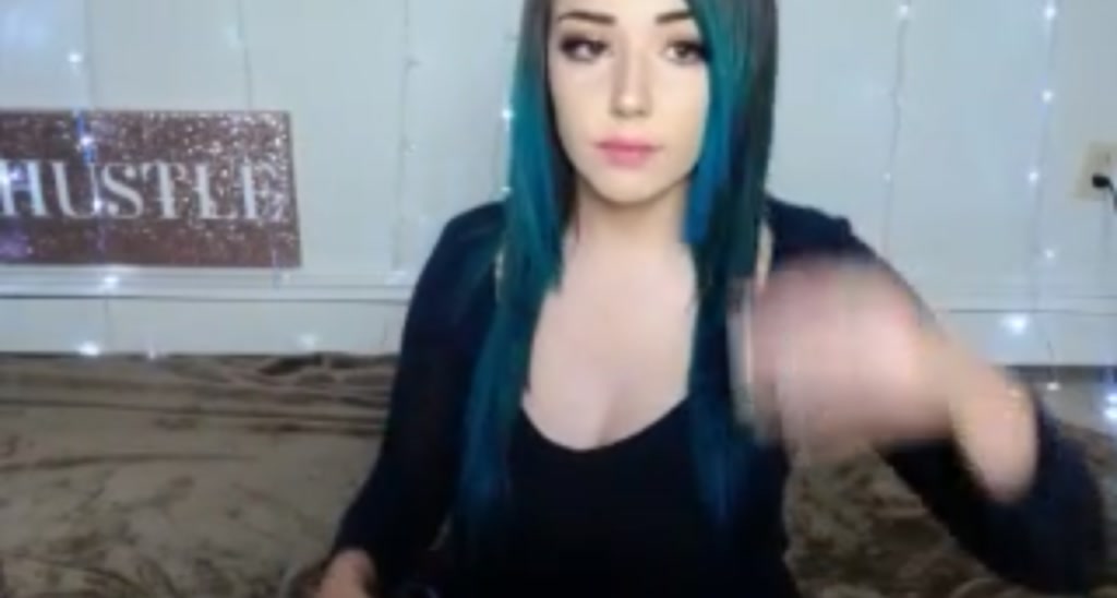 Comfiecozie video thumbnail
