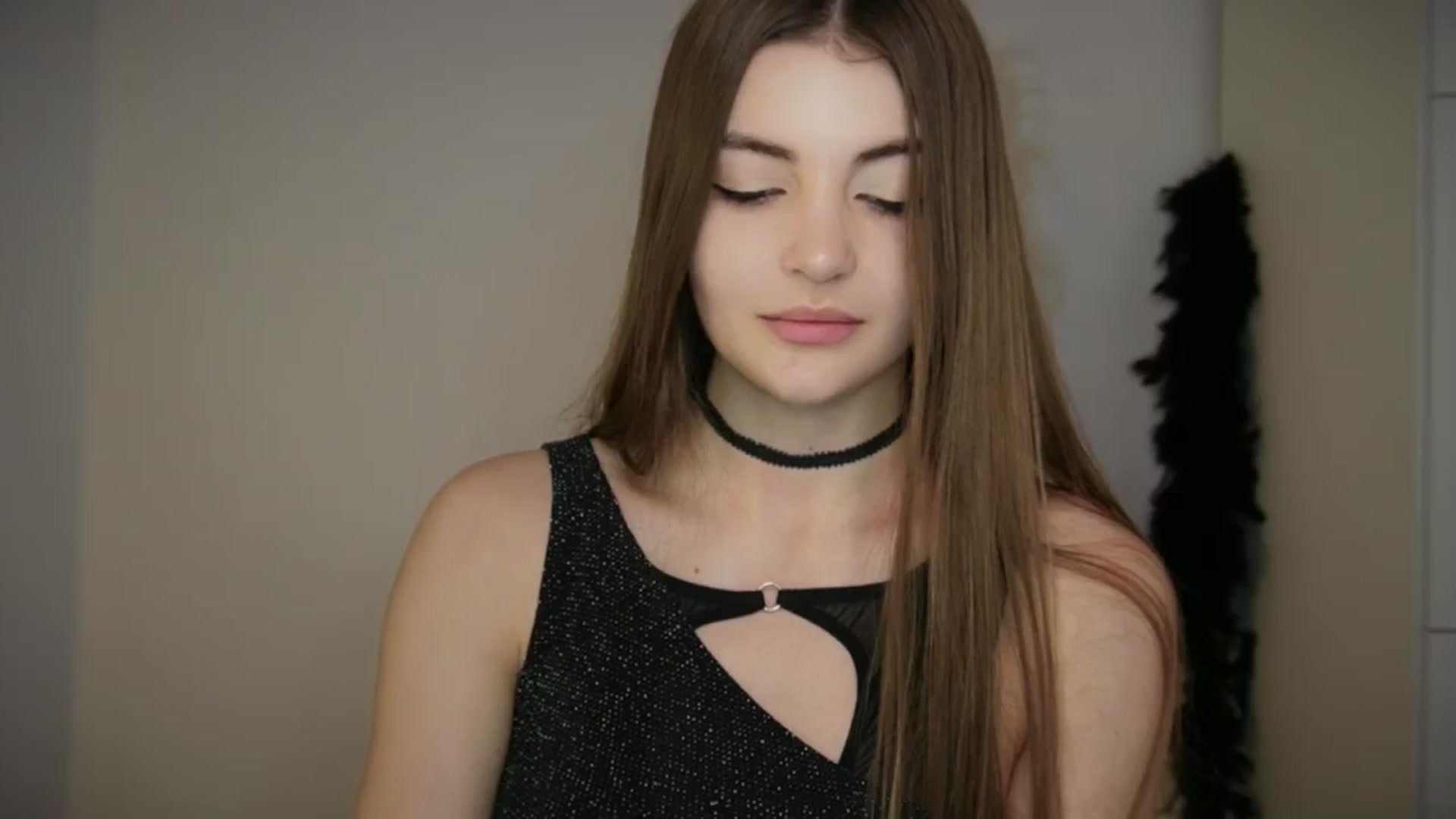 HelelGretta video thumbnail