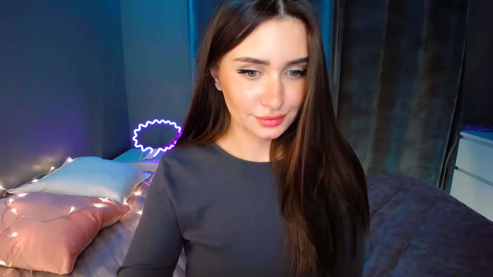 DollGlamourr video thumbnail