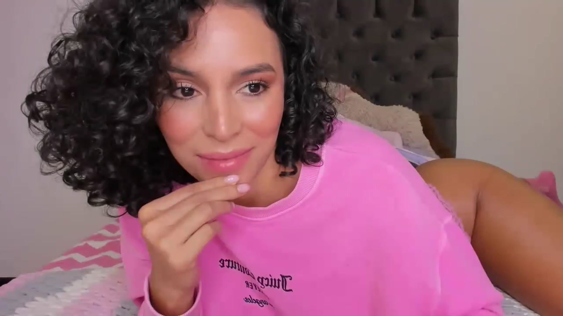 its_Ari video thumbnail