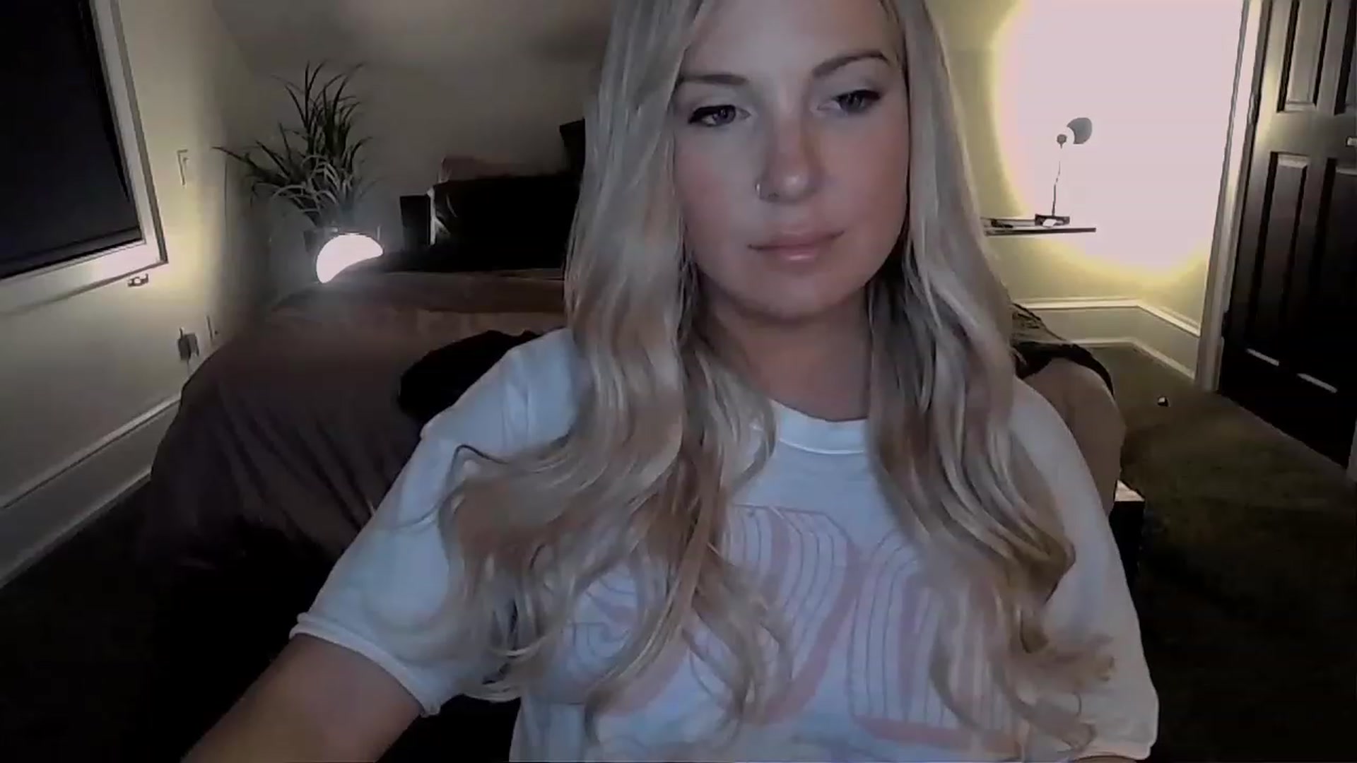 xx_scarlett video thumbnail