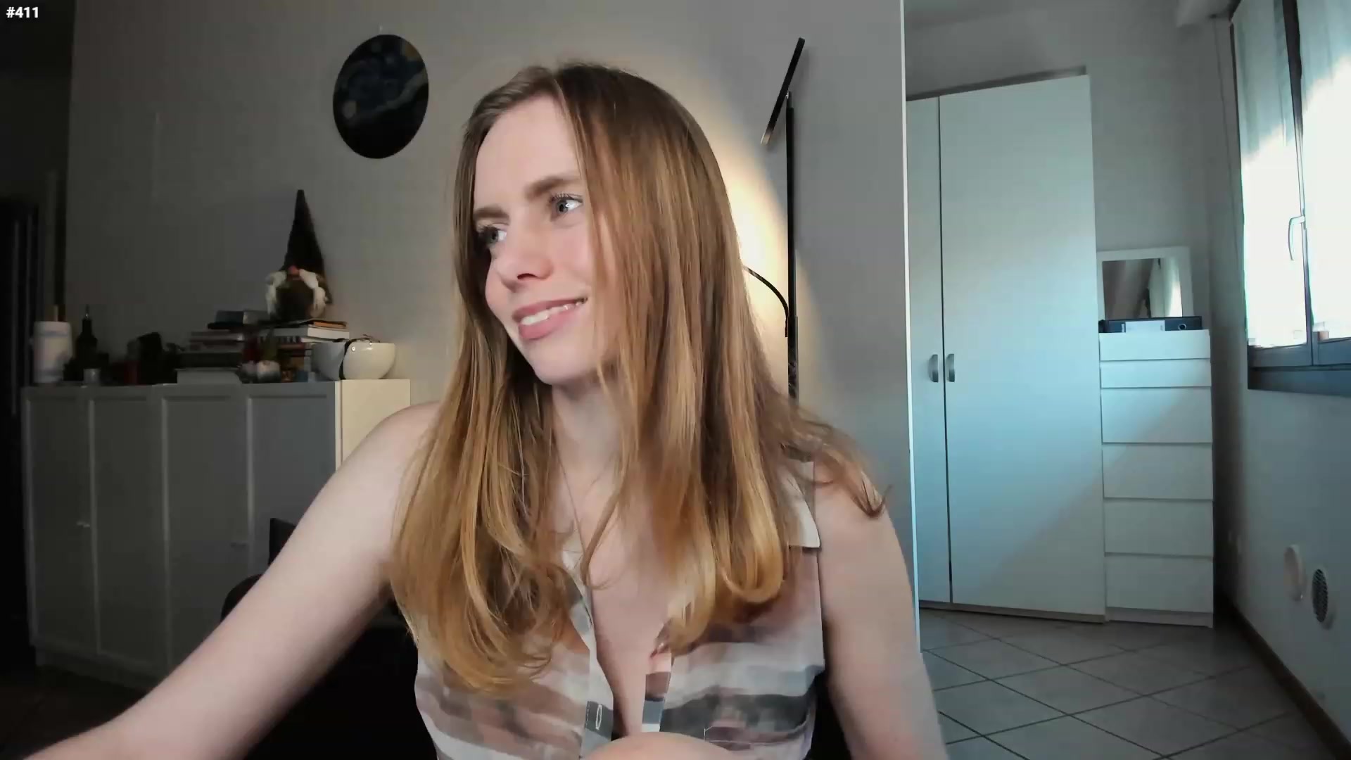 Personage video thumbnail