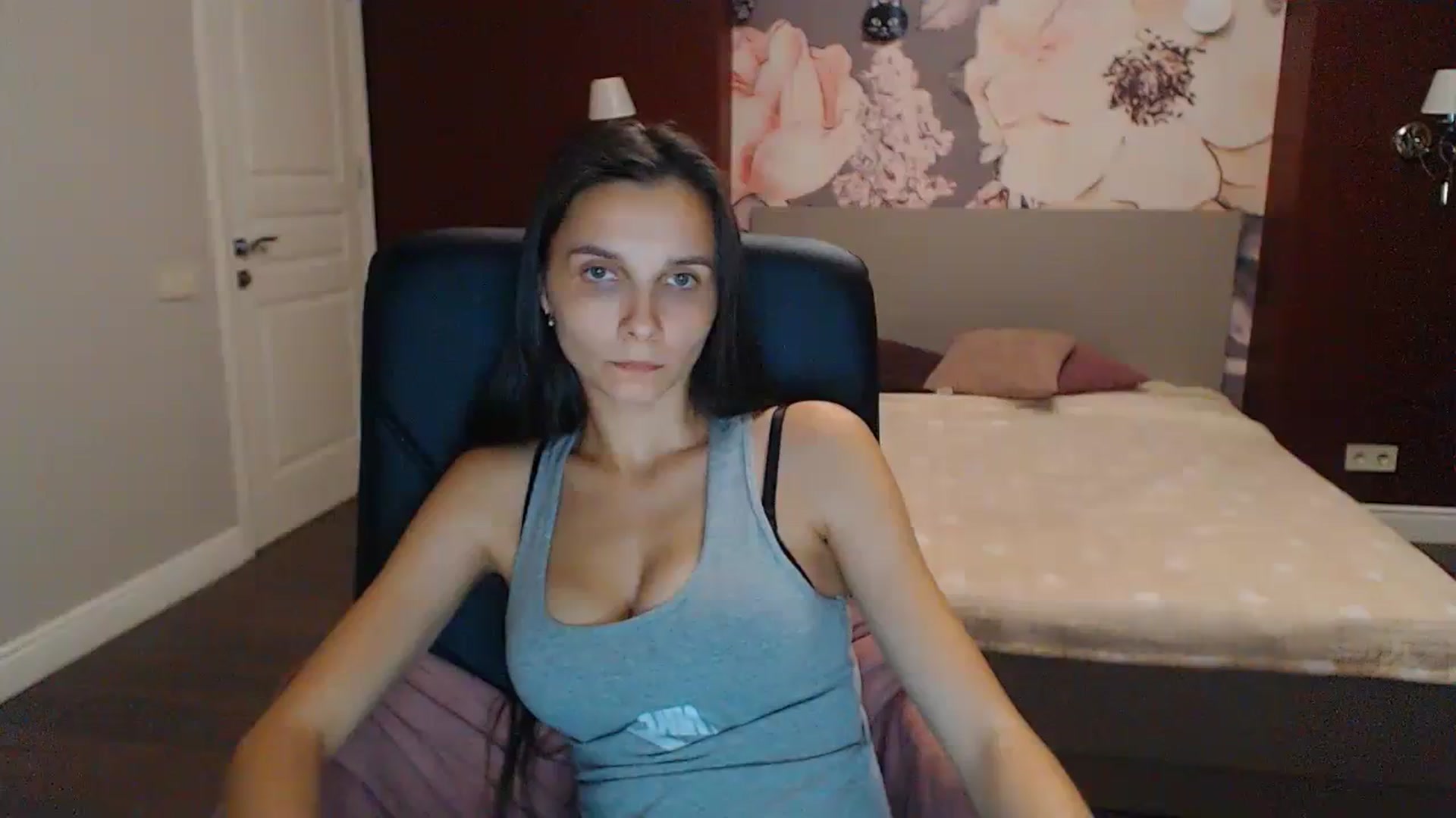 Karina_Mils video thumbnail