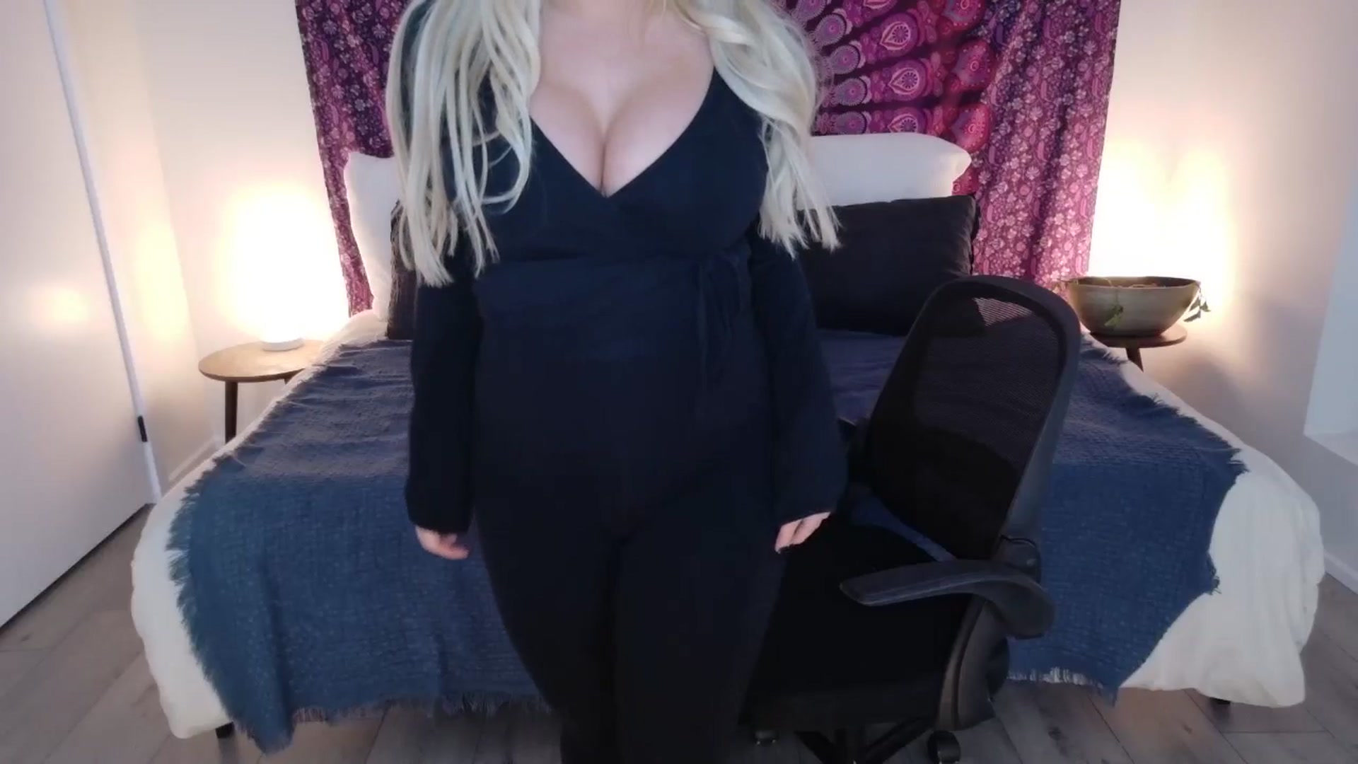 eh1_Scarlett video thumbnail