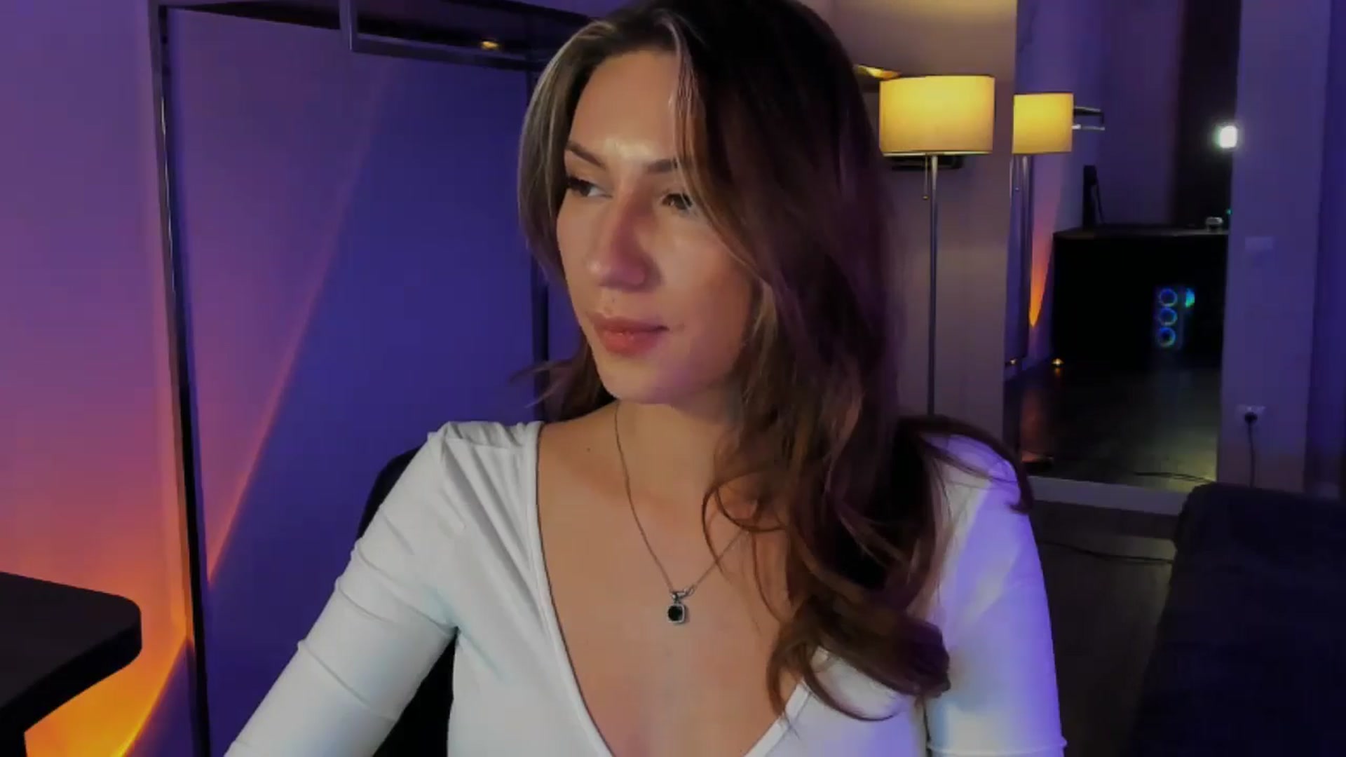LovelyGin video thumbnail