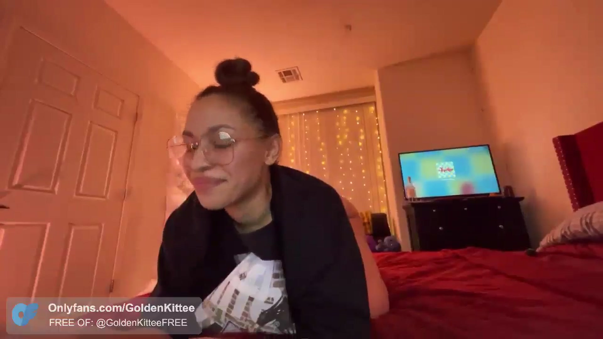 GoldenKittee video thumbnail