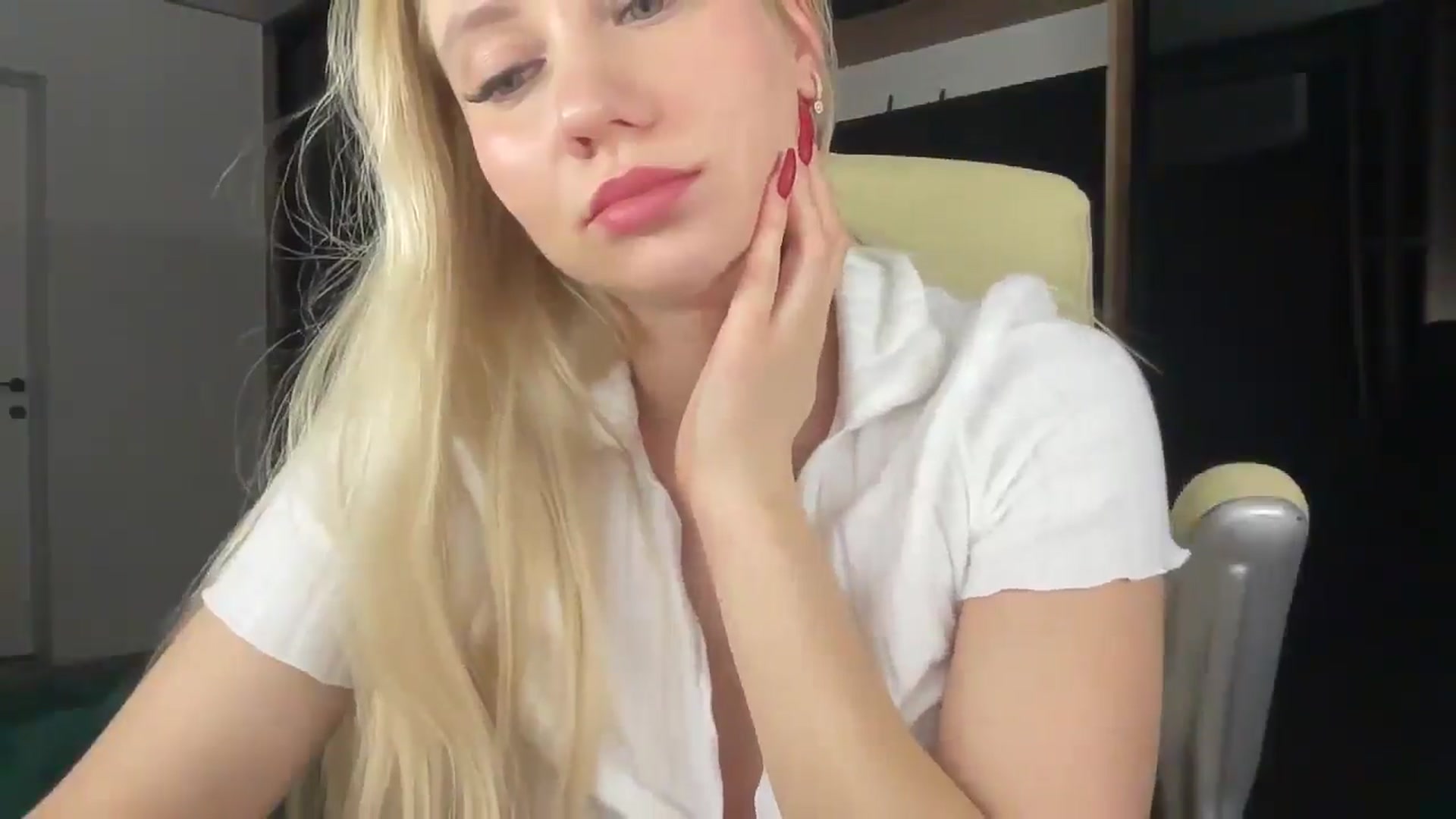 Miss_Sylvia video thumbnail