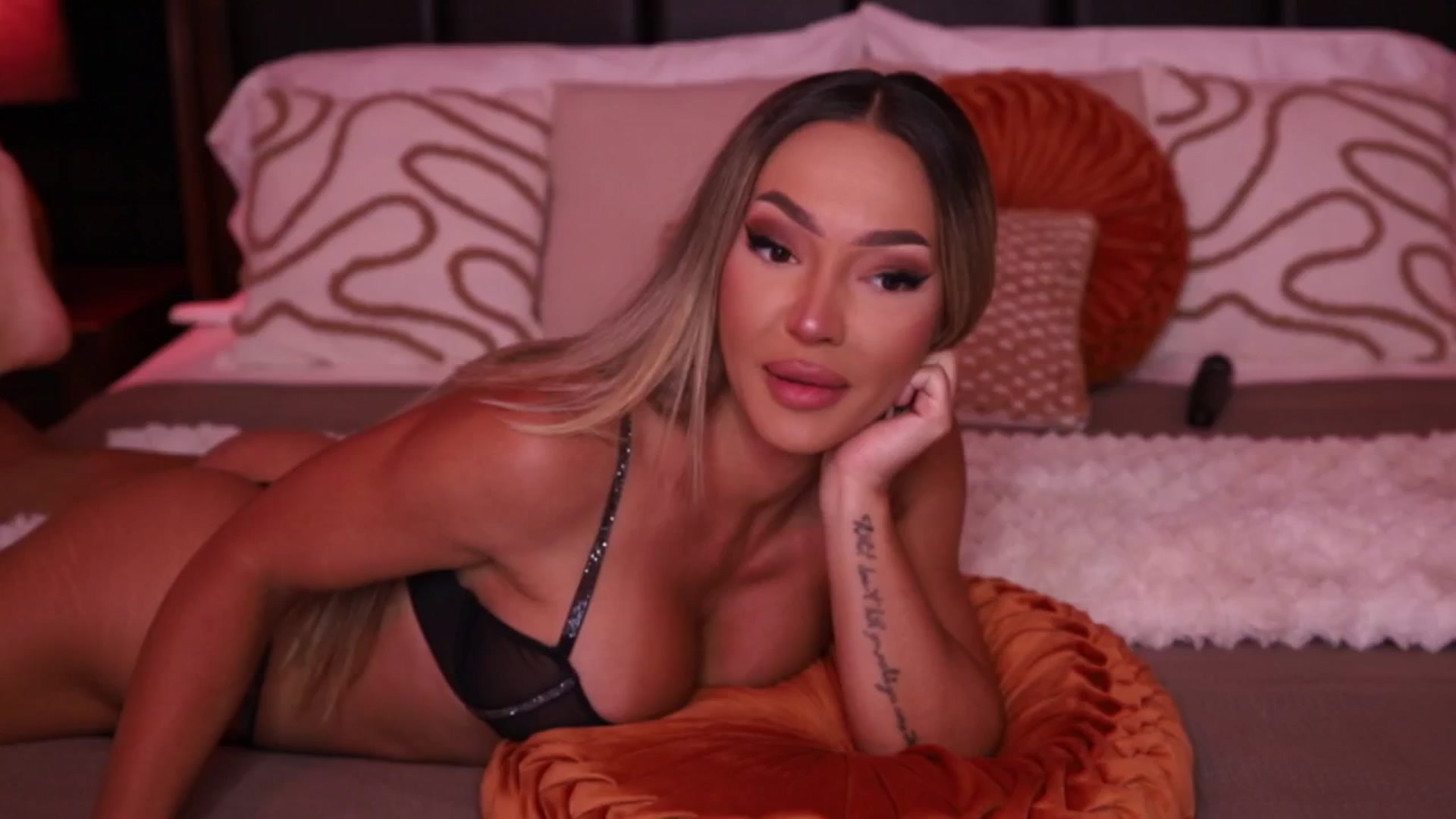 Carminahot video thumbnail