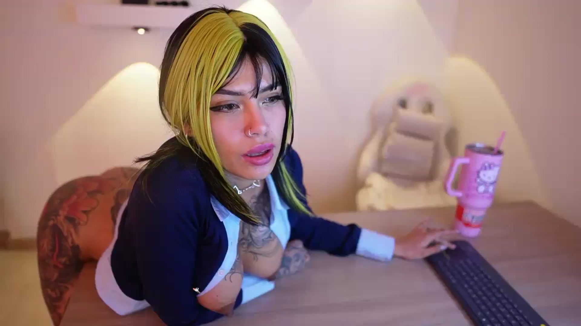 Scarlet_01 video thumbnail