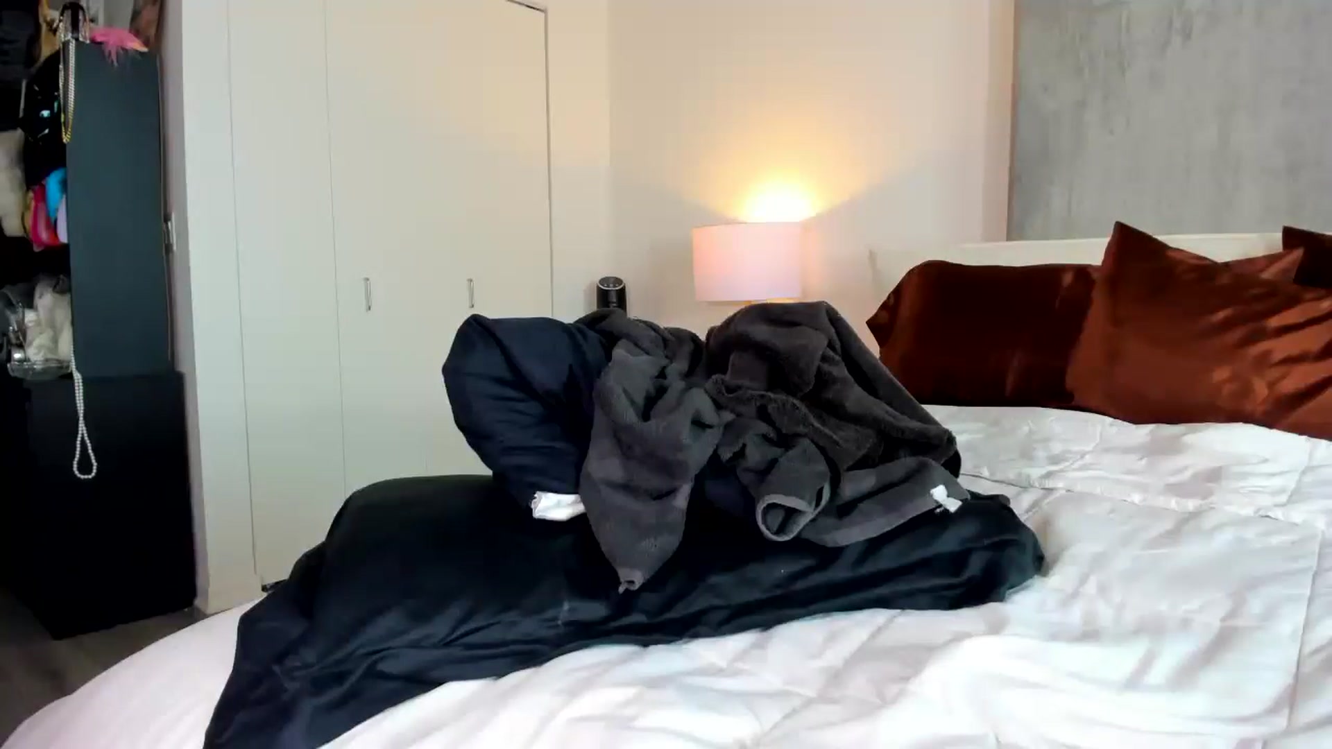 thewolfof_MFC video thumbnail
