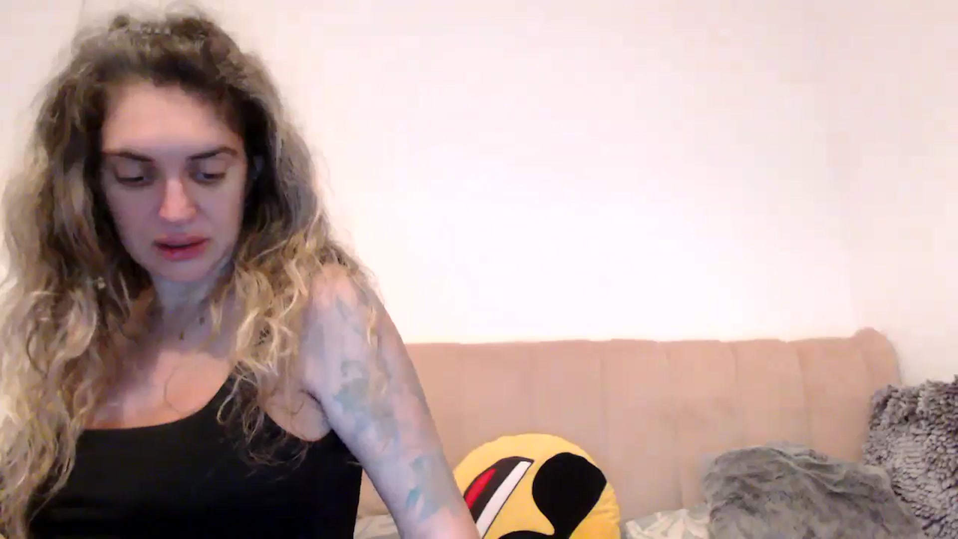 MissDivinna video thumbnail