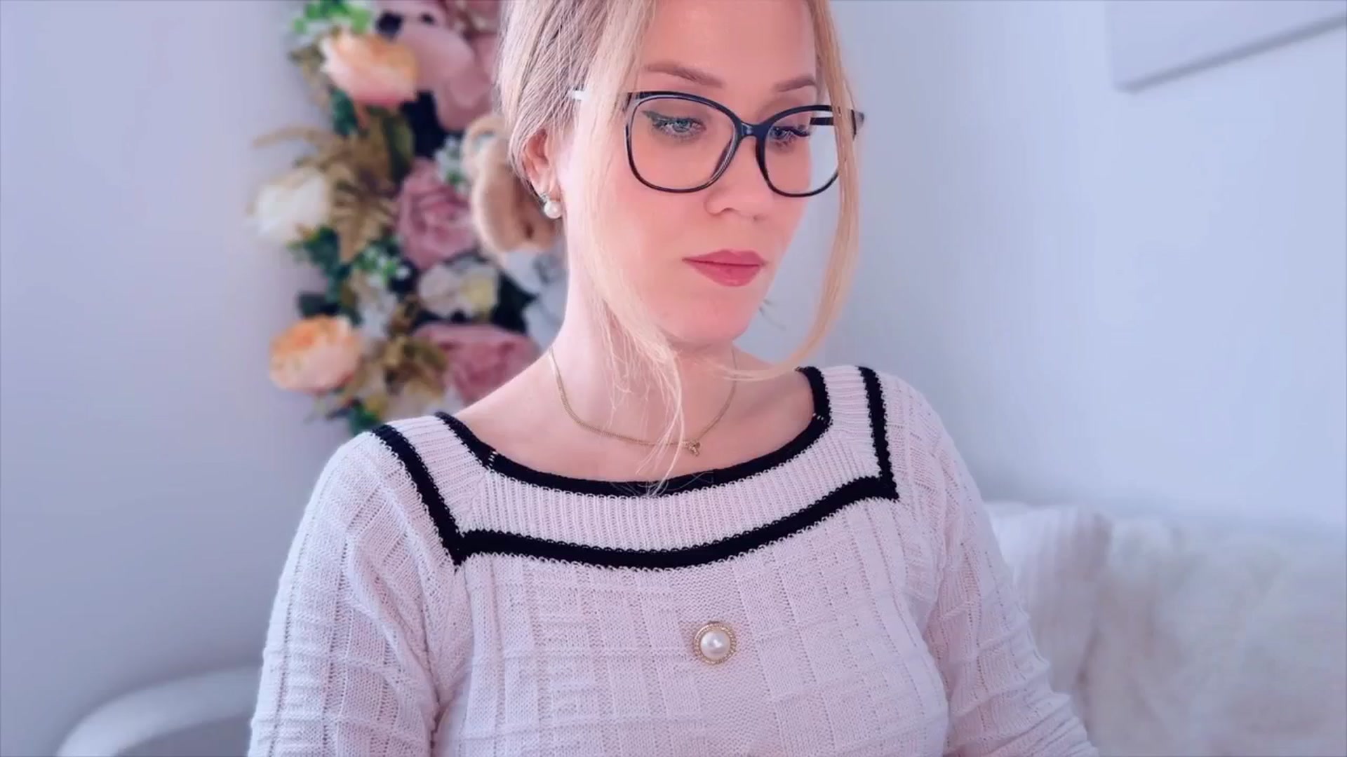 Myassistant video thumbnail
