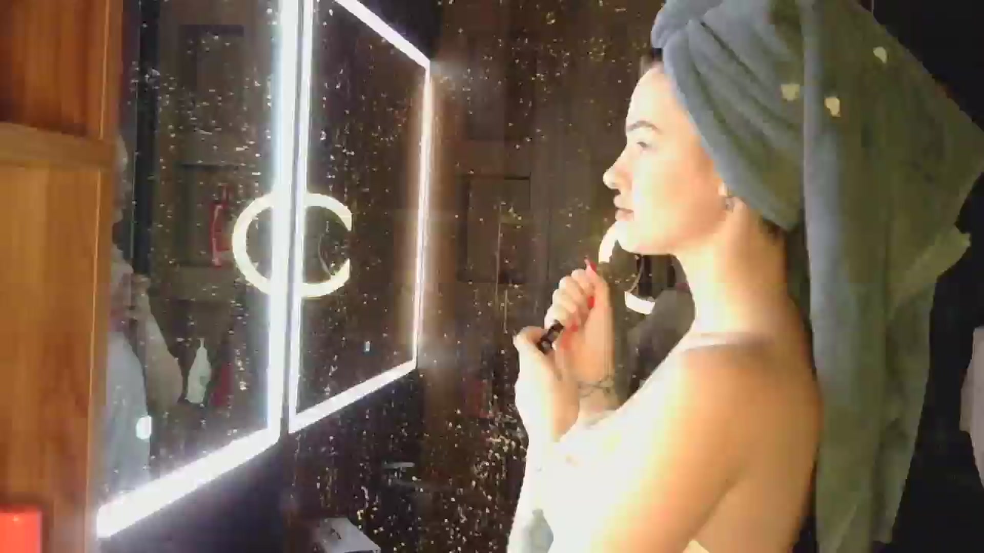 Karly_Lu video thumbnail