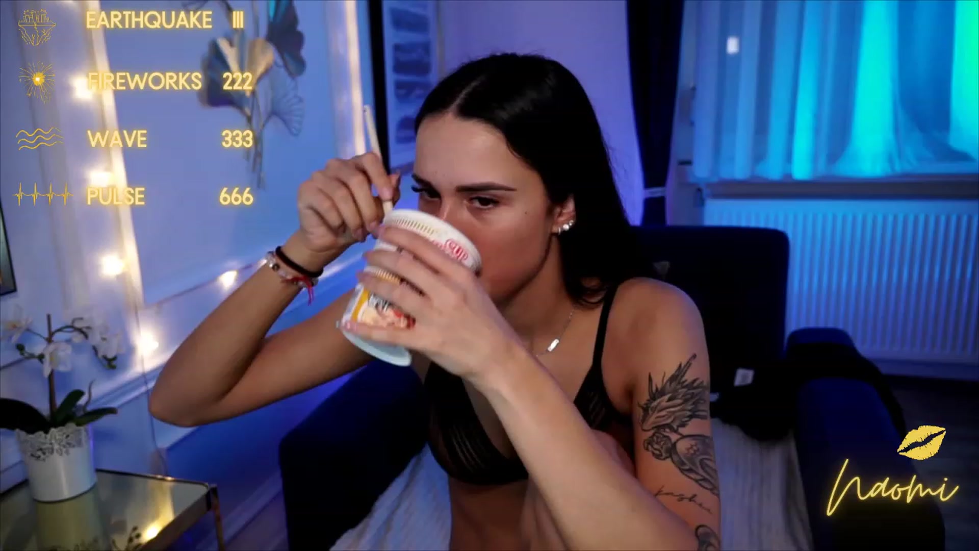 cinnabellee video thumbnail