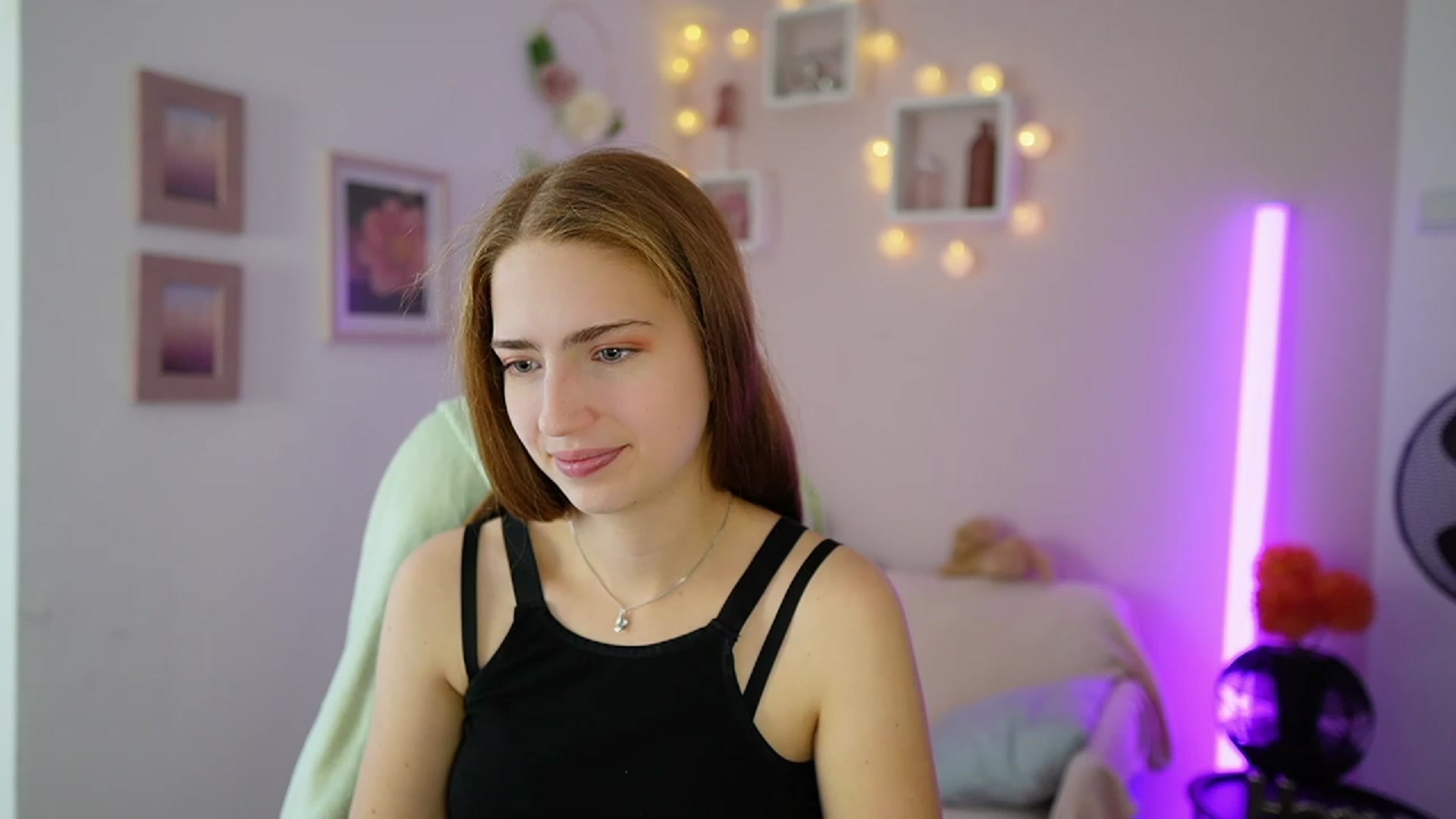 Naomi_Woods18 video thumbnail