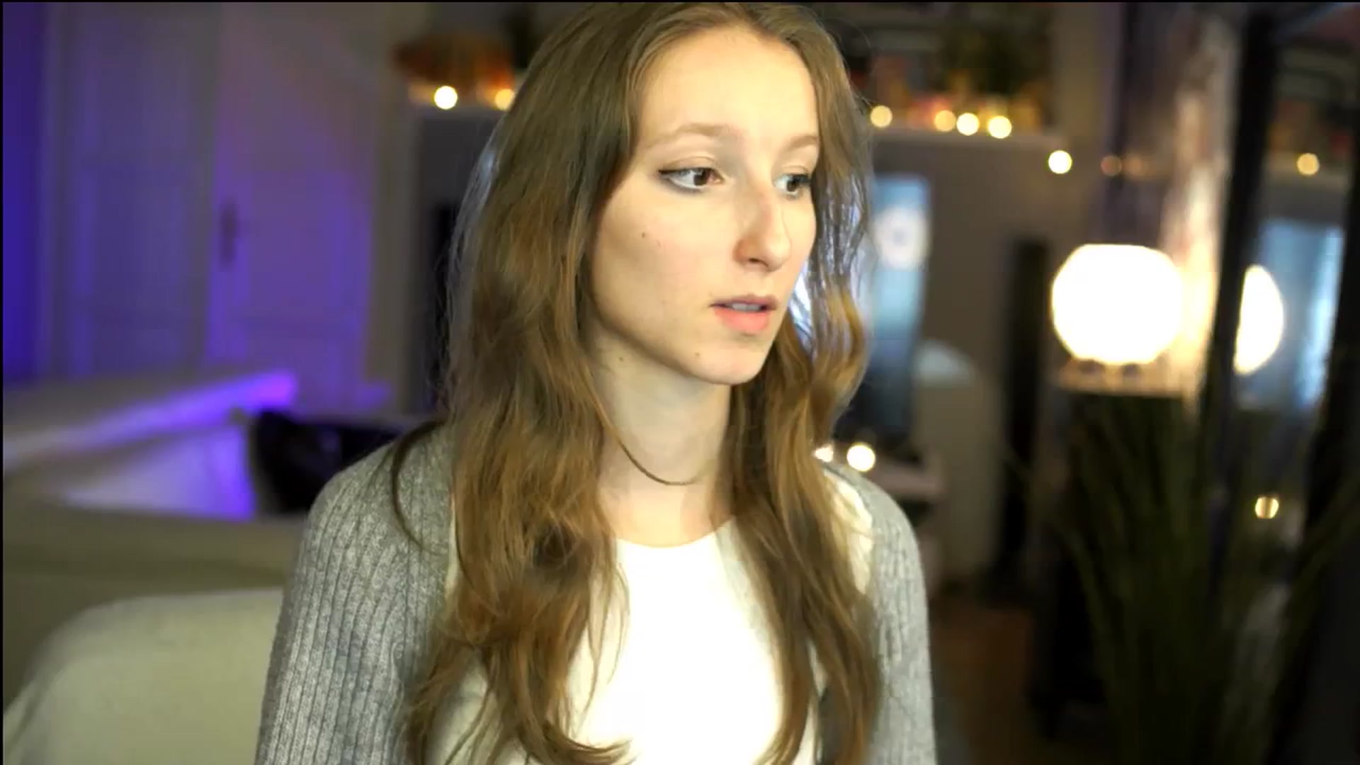Kira9 video thumbnail