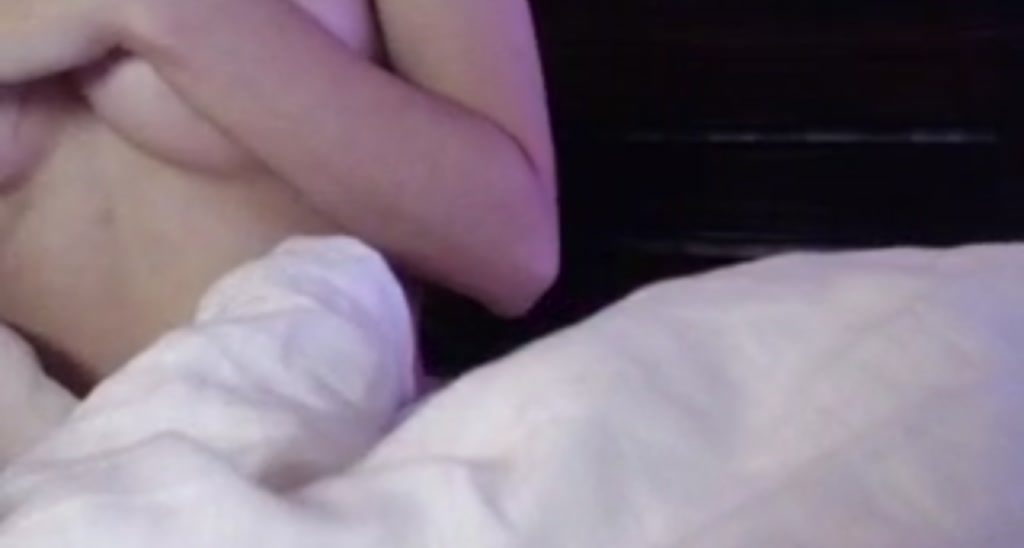 Bee_la video thumbnail