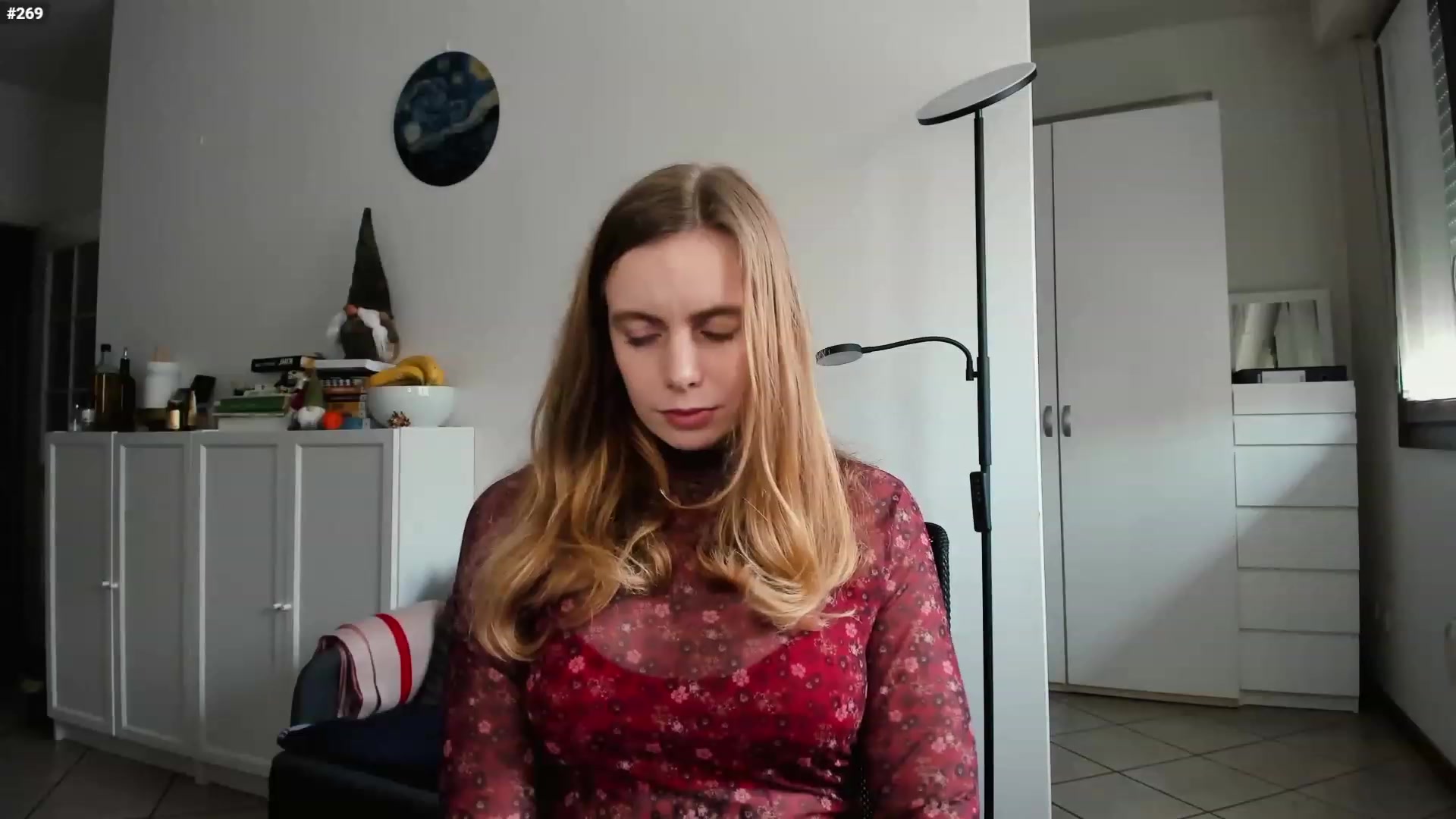 Personage video thumbnail