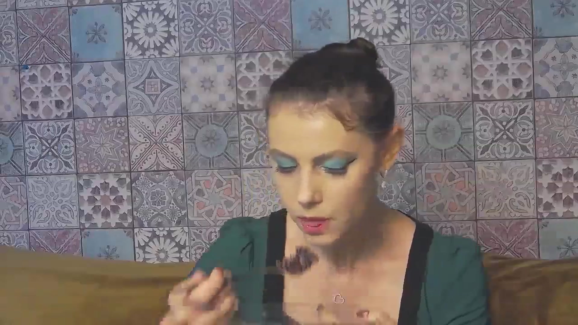 MissAracely video thumbnail