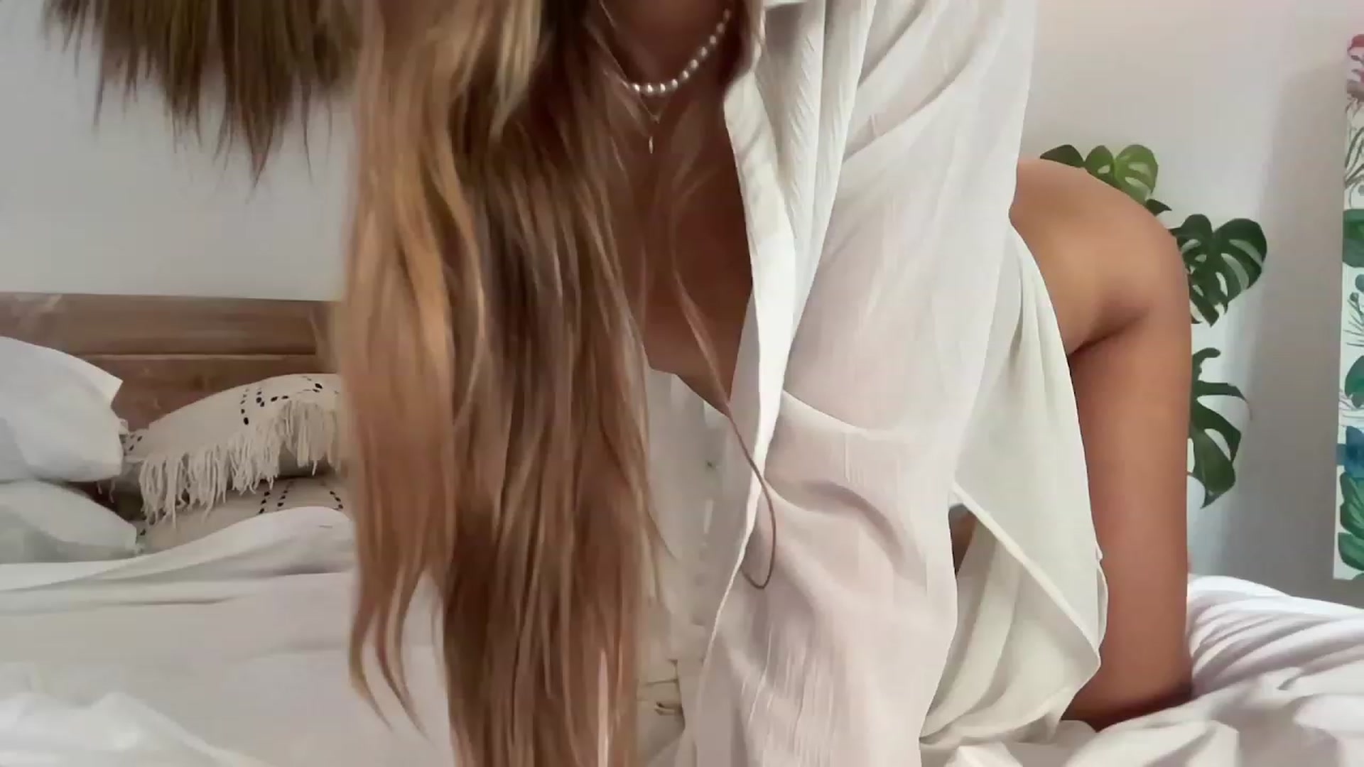 JasSurfGirl video thumbnail