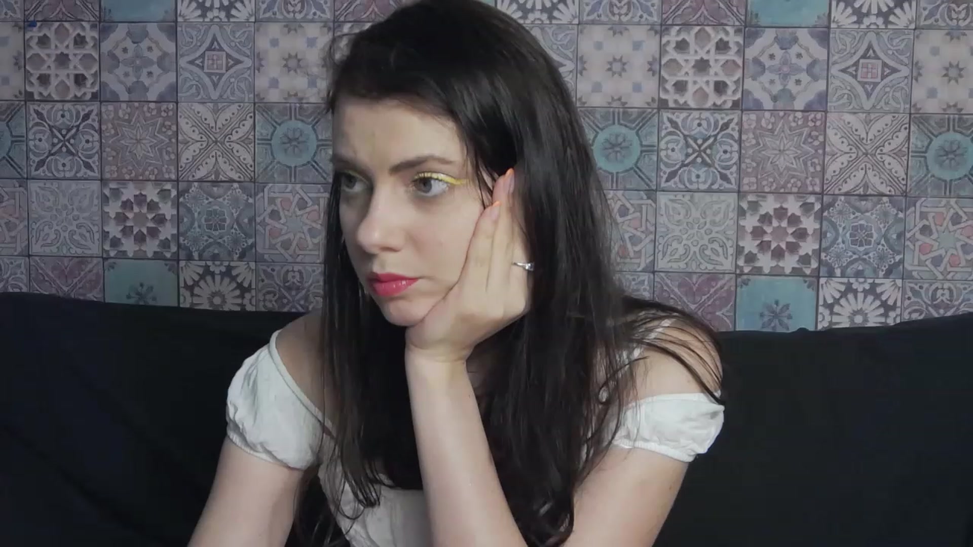 MissAracely video thumbnail