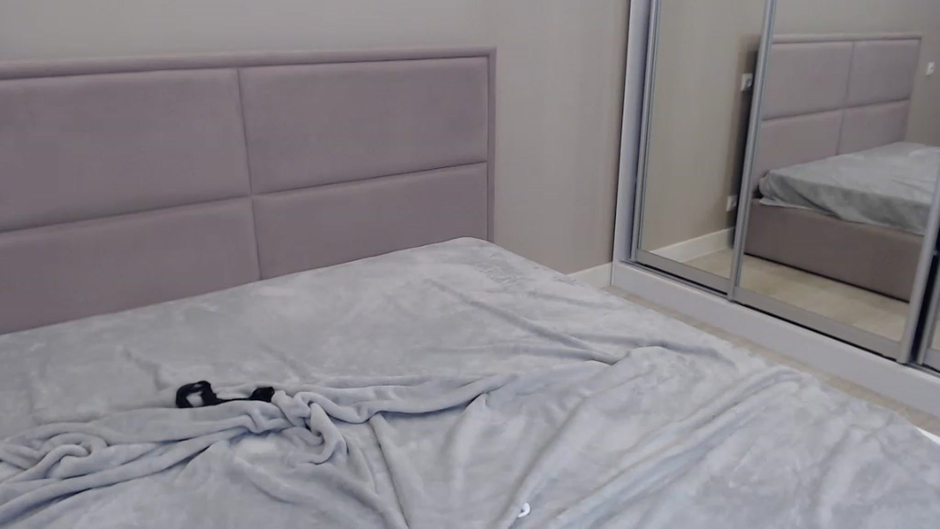 miss_crystal_ video thumbnail