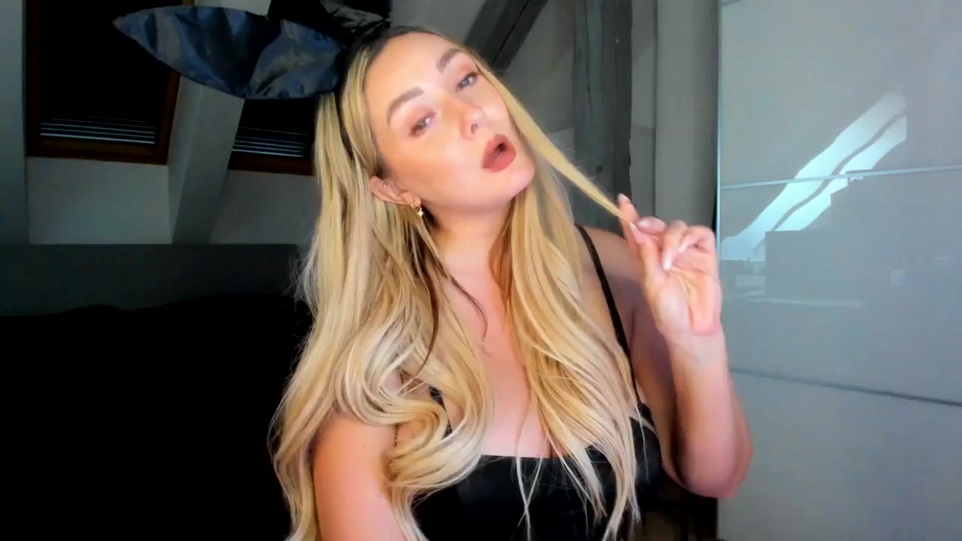 Mi_Ha video thumbnail