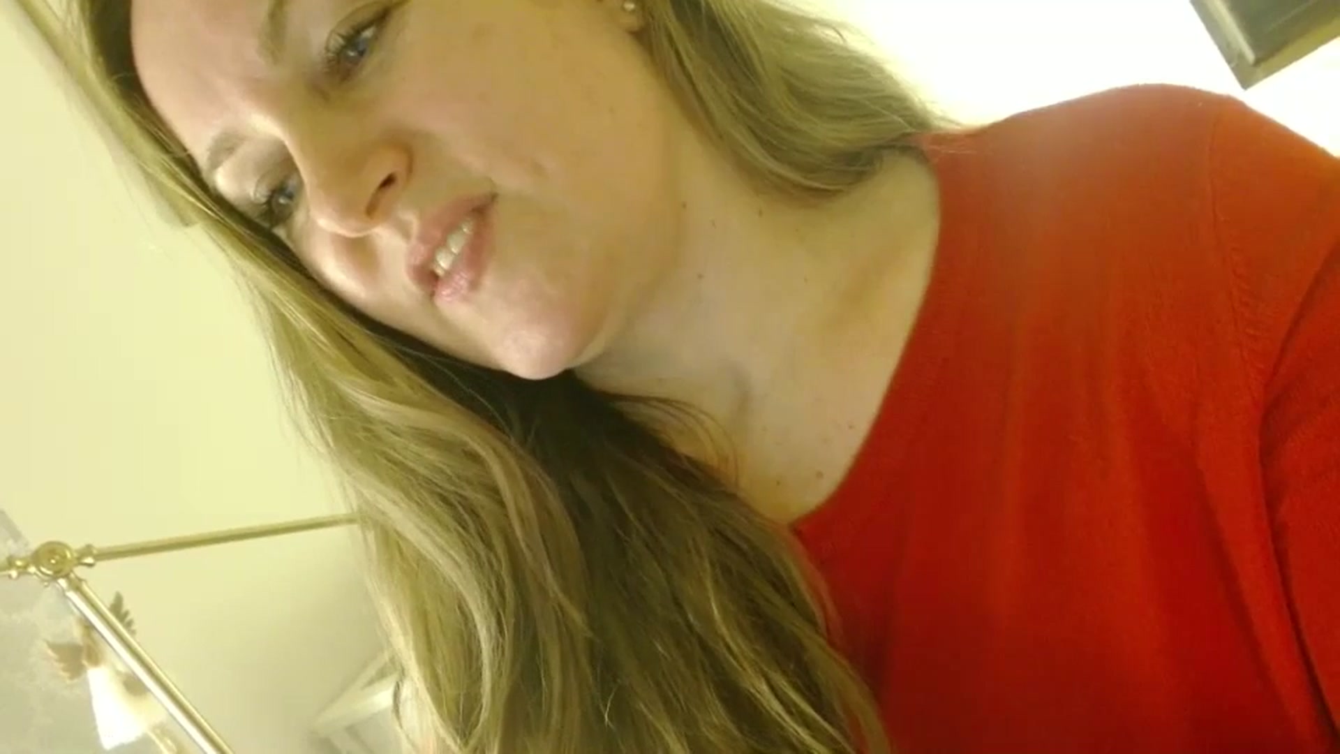 JustLily video thumbnail