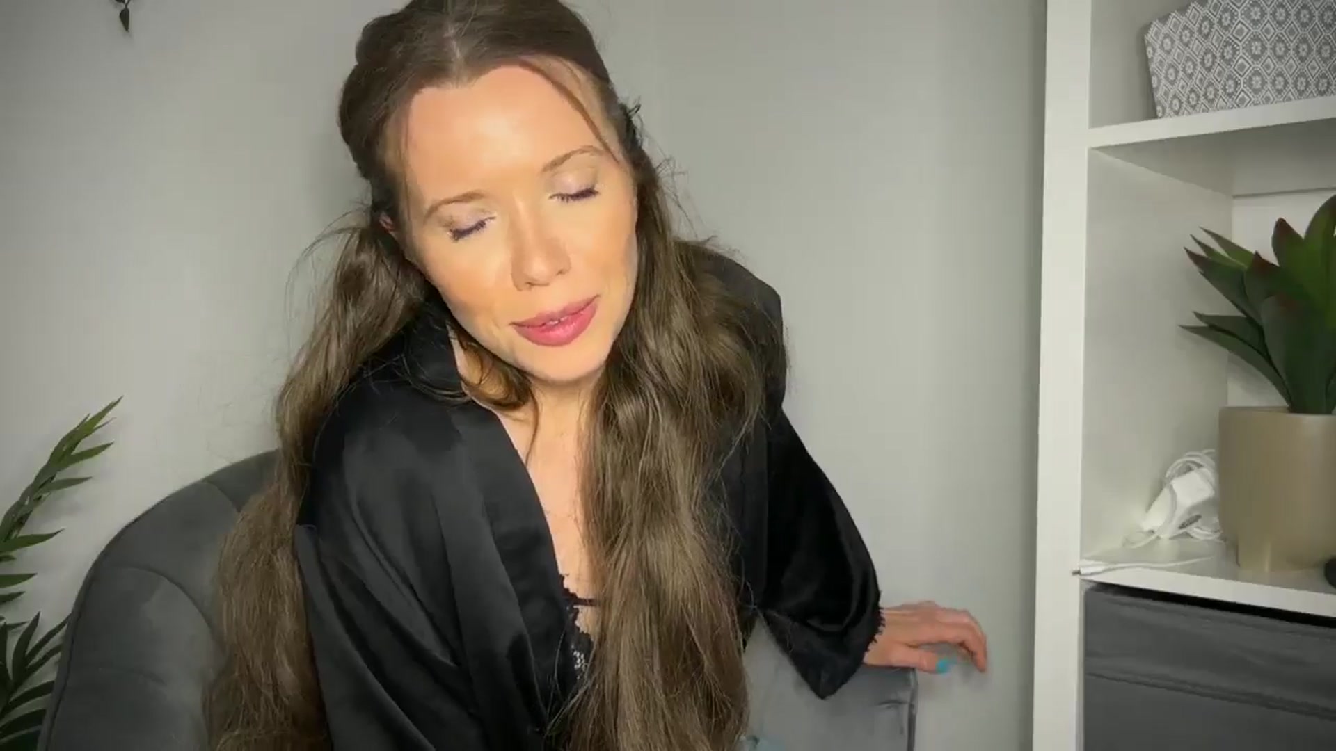 CloverWinfred video thumbnail