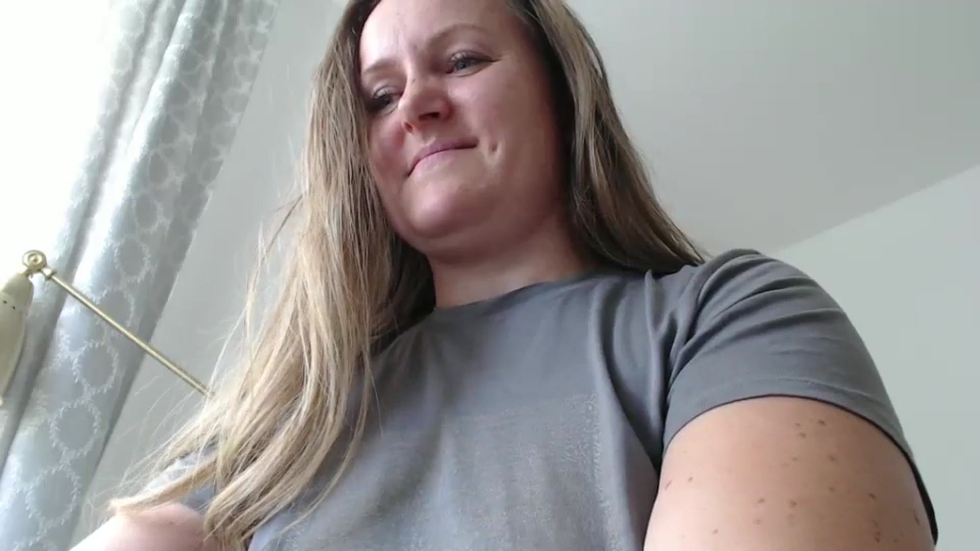 JustLily video thumbnail