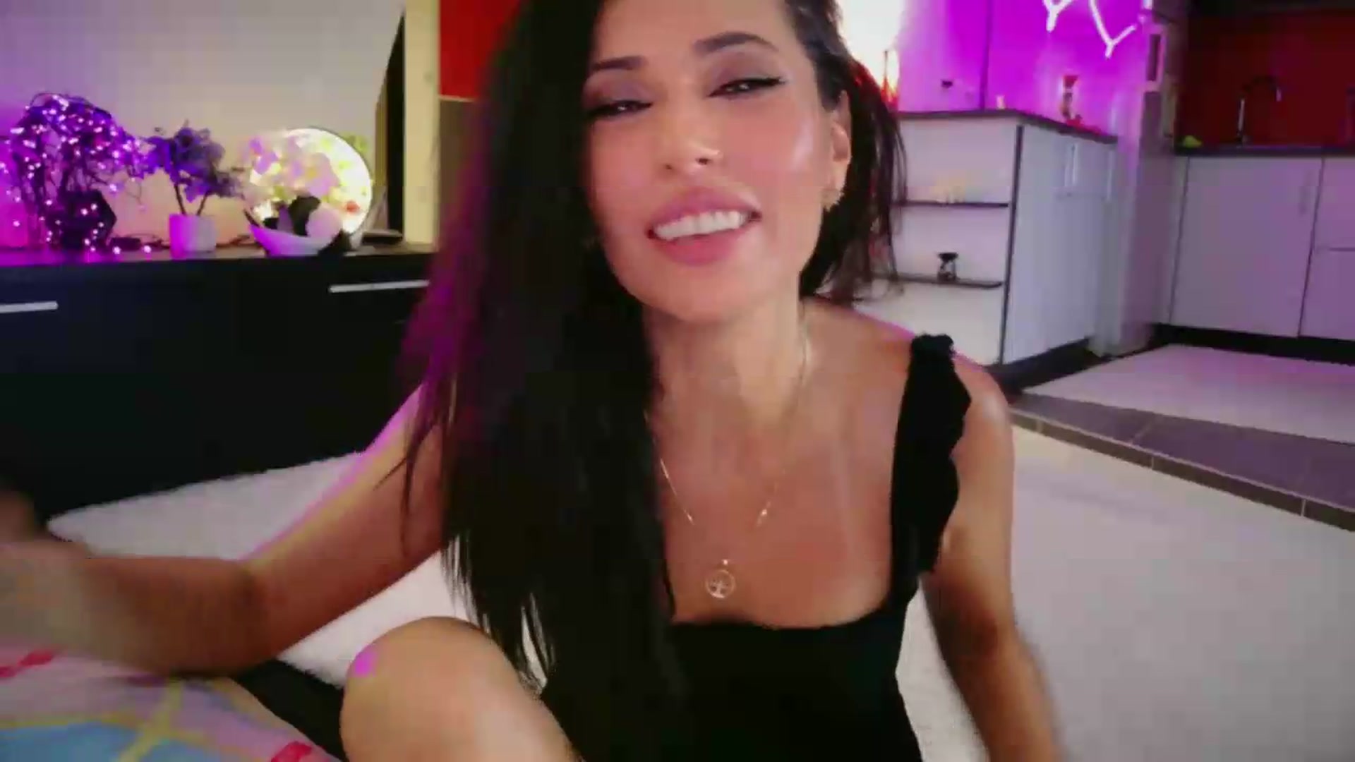 SmileyTinaa video thumbnail
