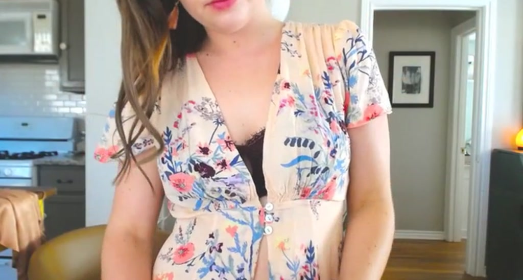 HollieCakes video thumbnail