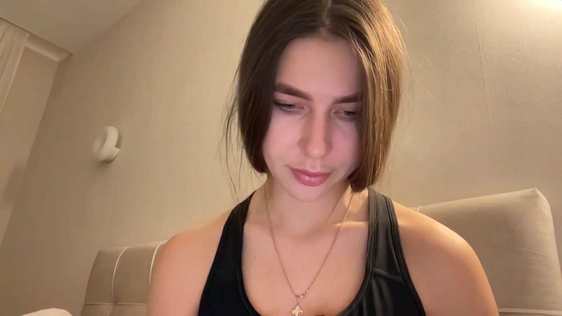 kissfreeze video thumbnail