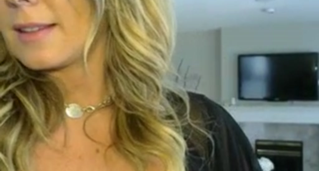 JuicyJamie_69 video thumbnail