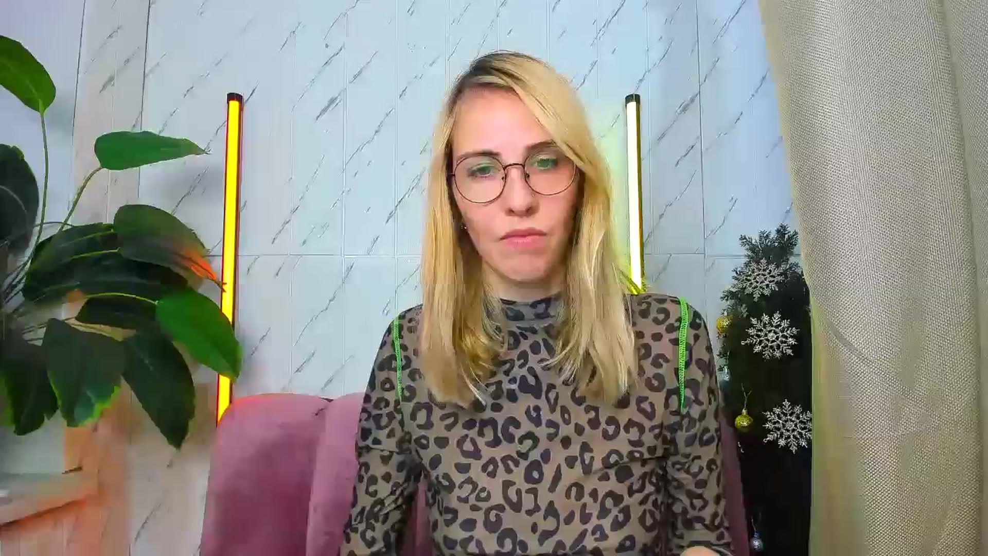 EmmaKriss video thumbnail